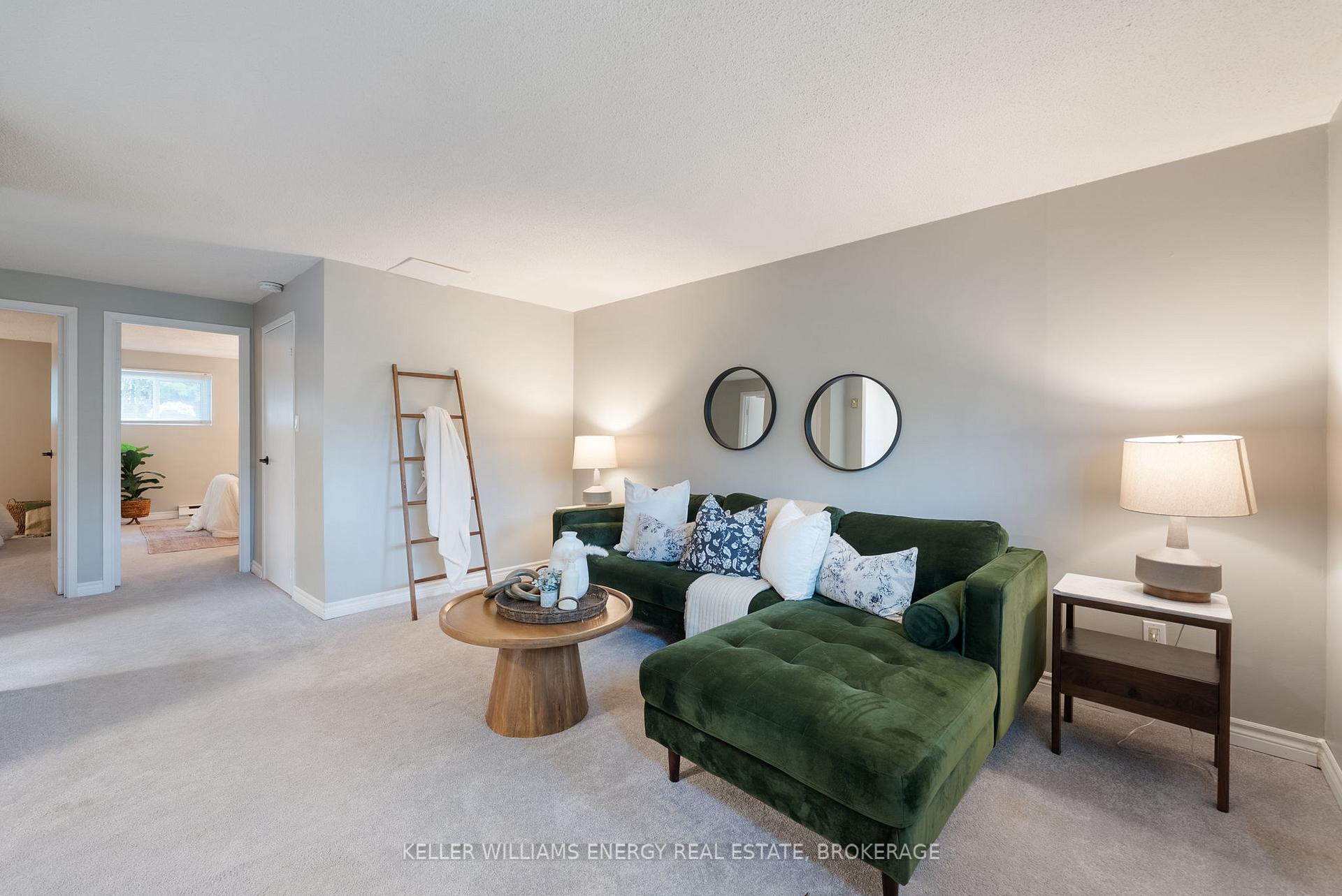 Photo 20 of 736 Cricklewood Drive, Oshawa, Pinecrest — HOMEH