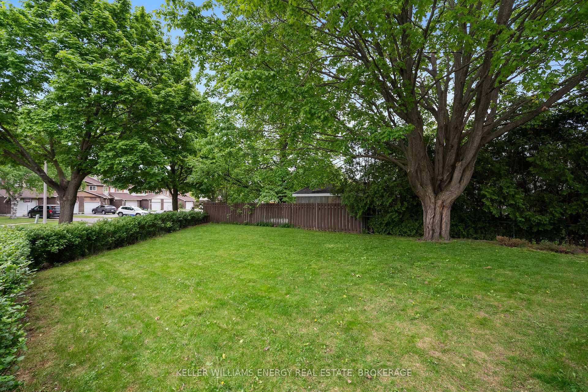 Photo 30 of 736 Cricklewood Drive, Oshawa, Pinecrest — HOMEH