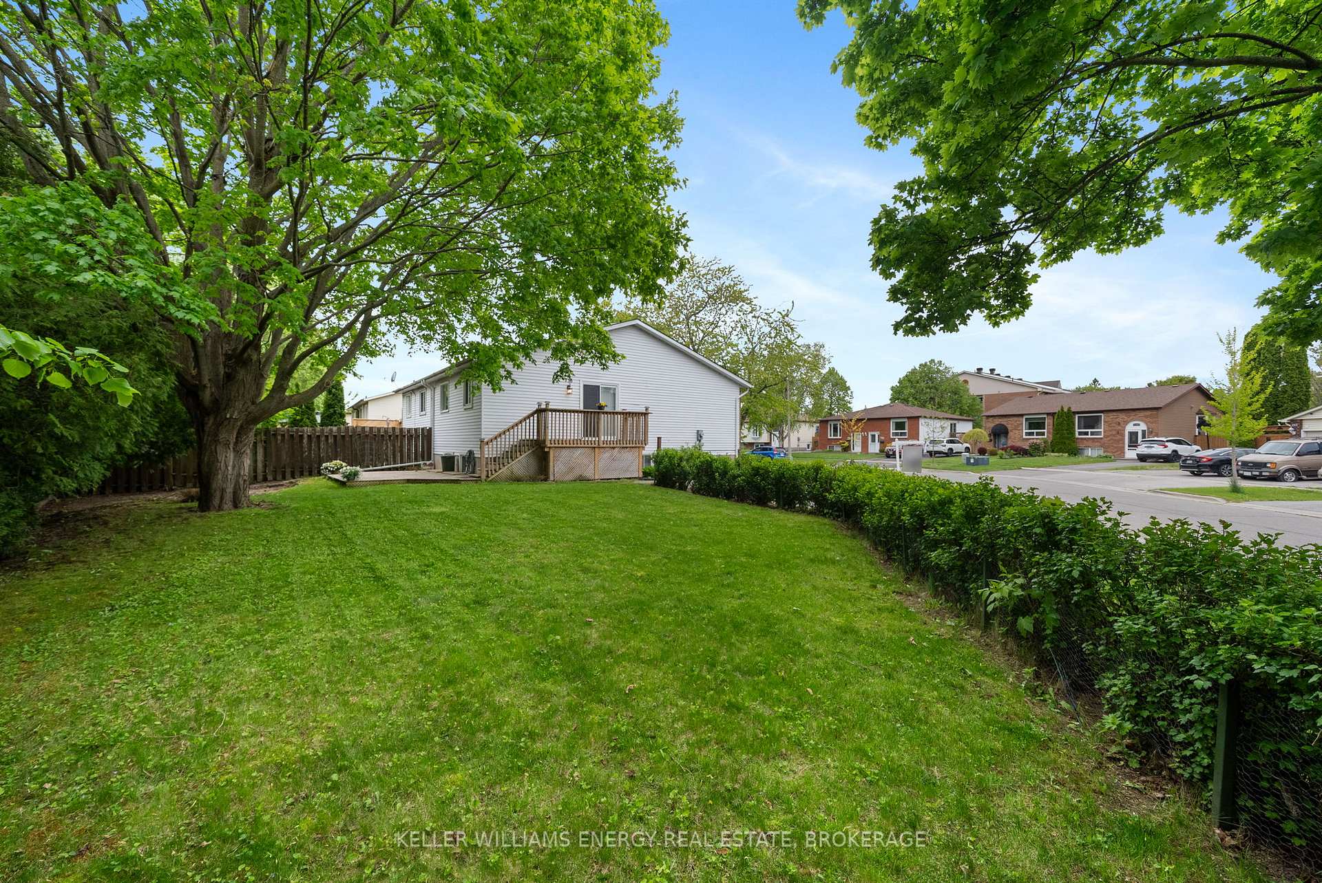 Photo 31 of 736 Cricklewood Drive, Oshawa, Pinecrest — HOMEH