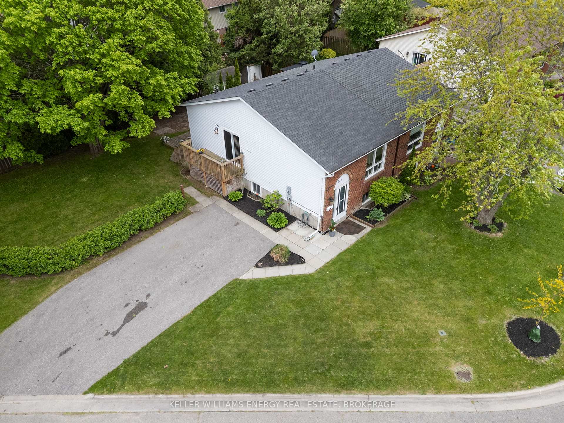Photo 36 of 736 Cricklewood Drive, Oshawa, Pinecrest — HOMEH