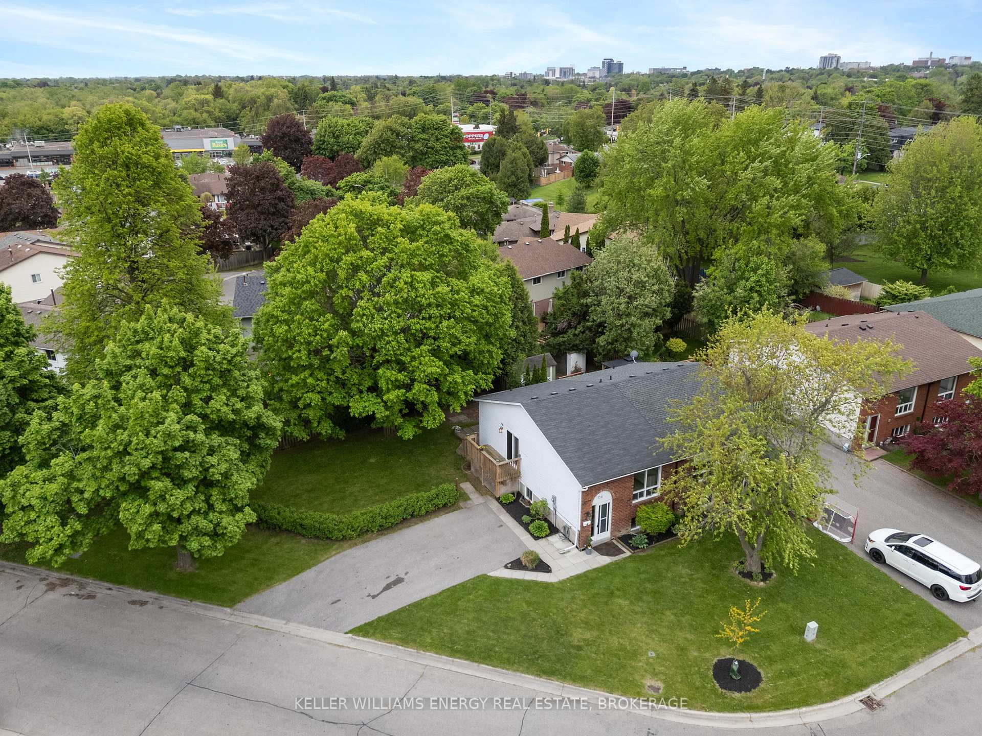 Photo 37 of 736 Cricklewood Drive, Oshawa, Pinecrest — HOMEH