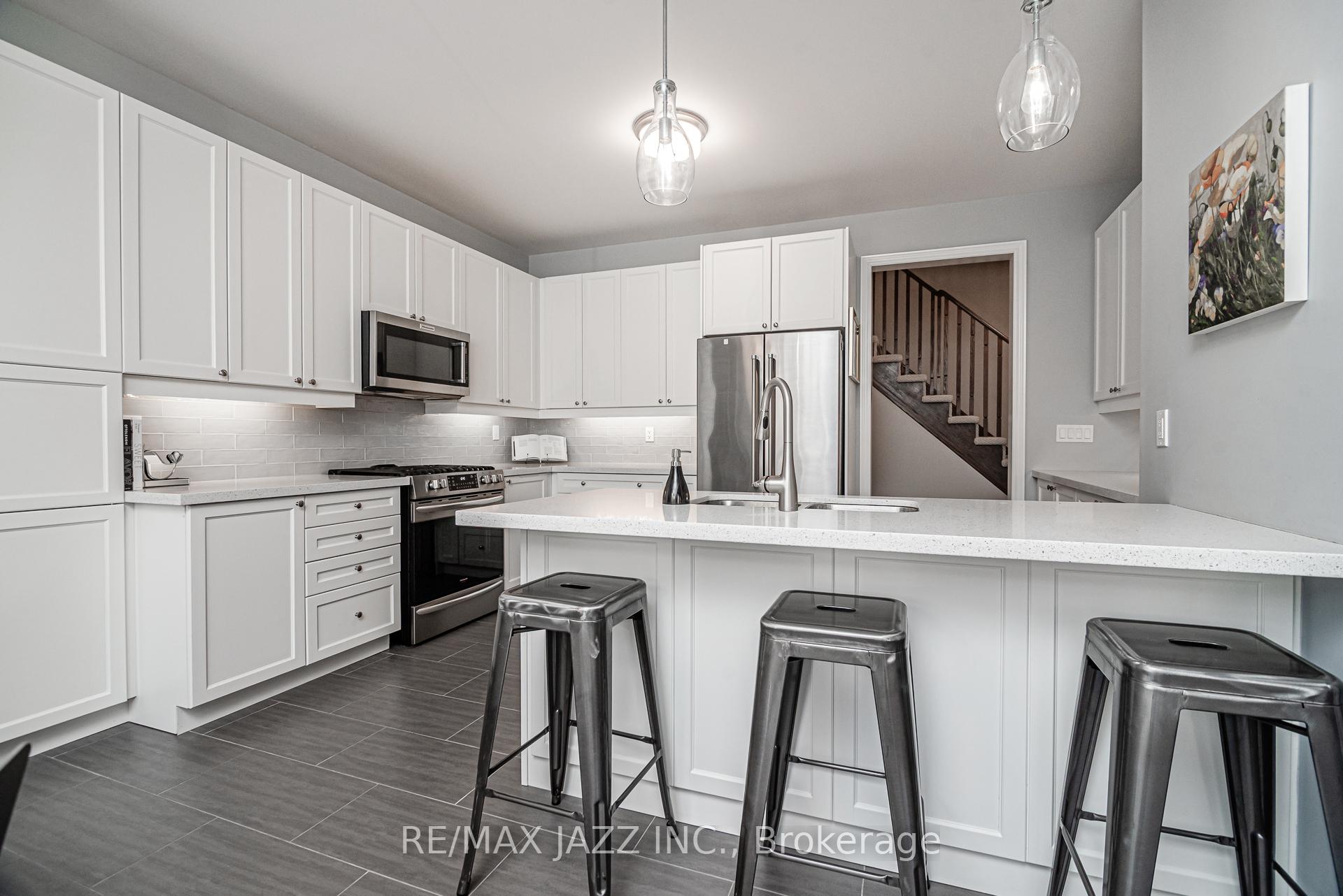 Photo 3 of 176 Dance Act Avenue, Oshawa, Windfields — HOMEH