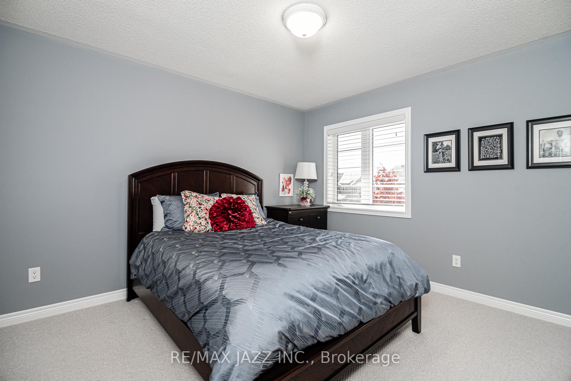 Photo 15 of 176 Dance Act Avenue, Oshawa, Windfields — HOMEH