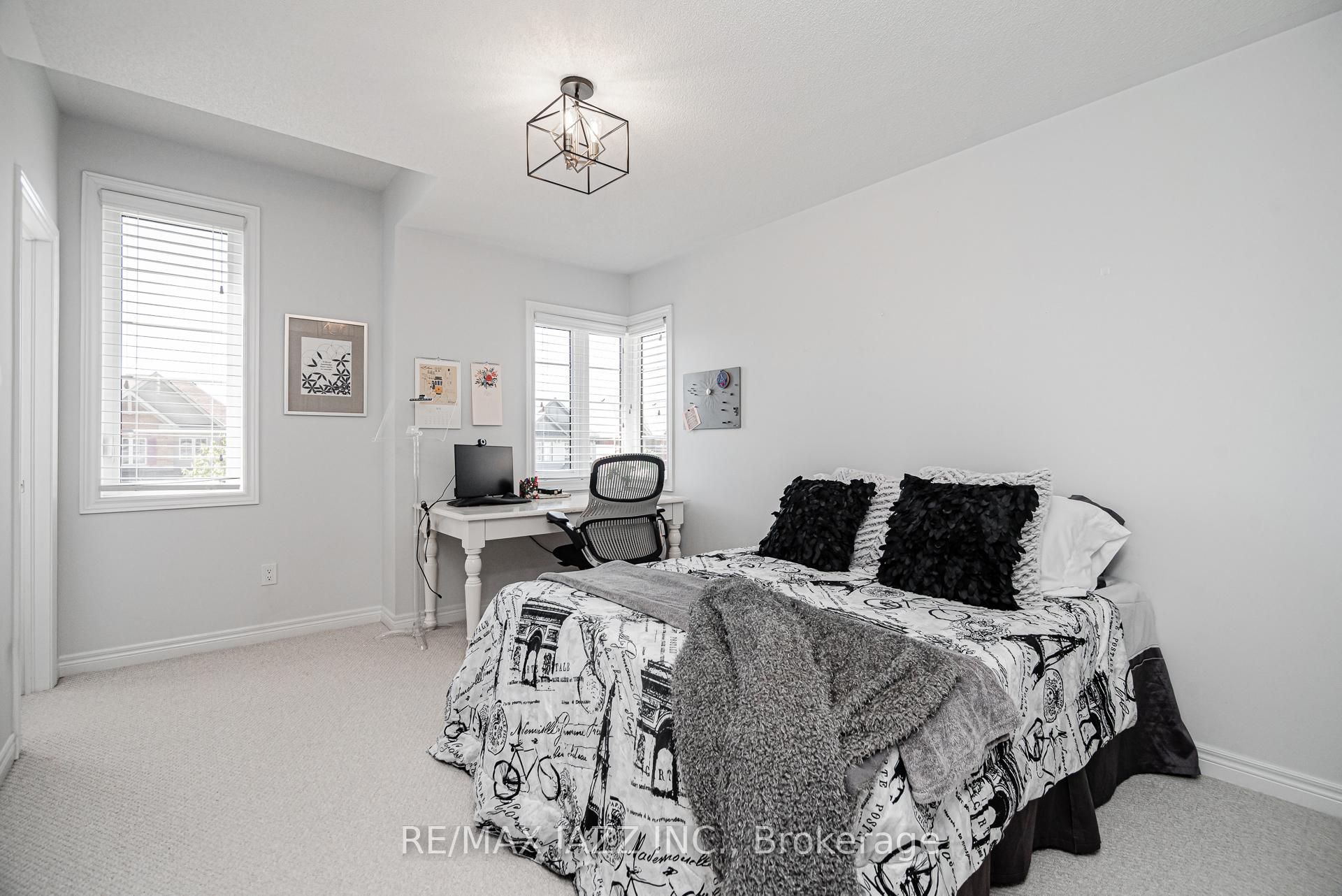 Photo 18 of 176 Dance Act Avenue, Oshawa, Windfields — HOMEH