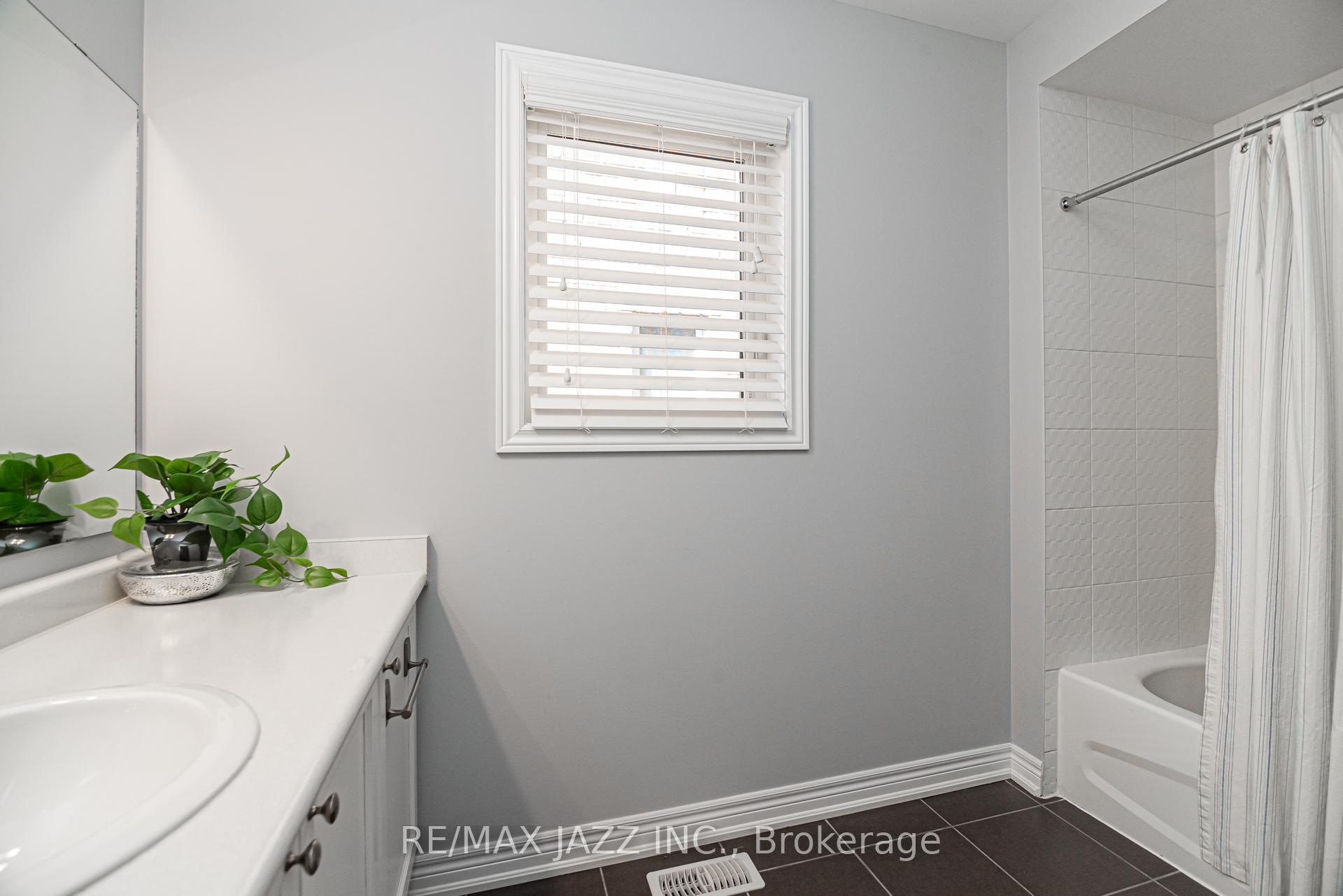 Photo 20 of 176 Dance Act Avenue, Oshawa, Windfields — HOMEH