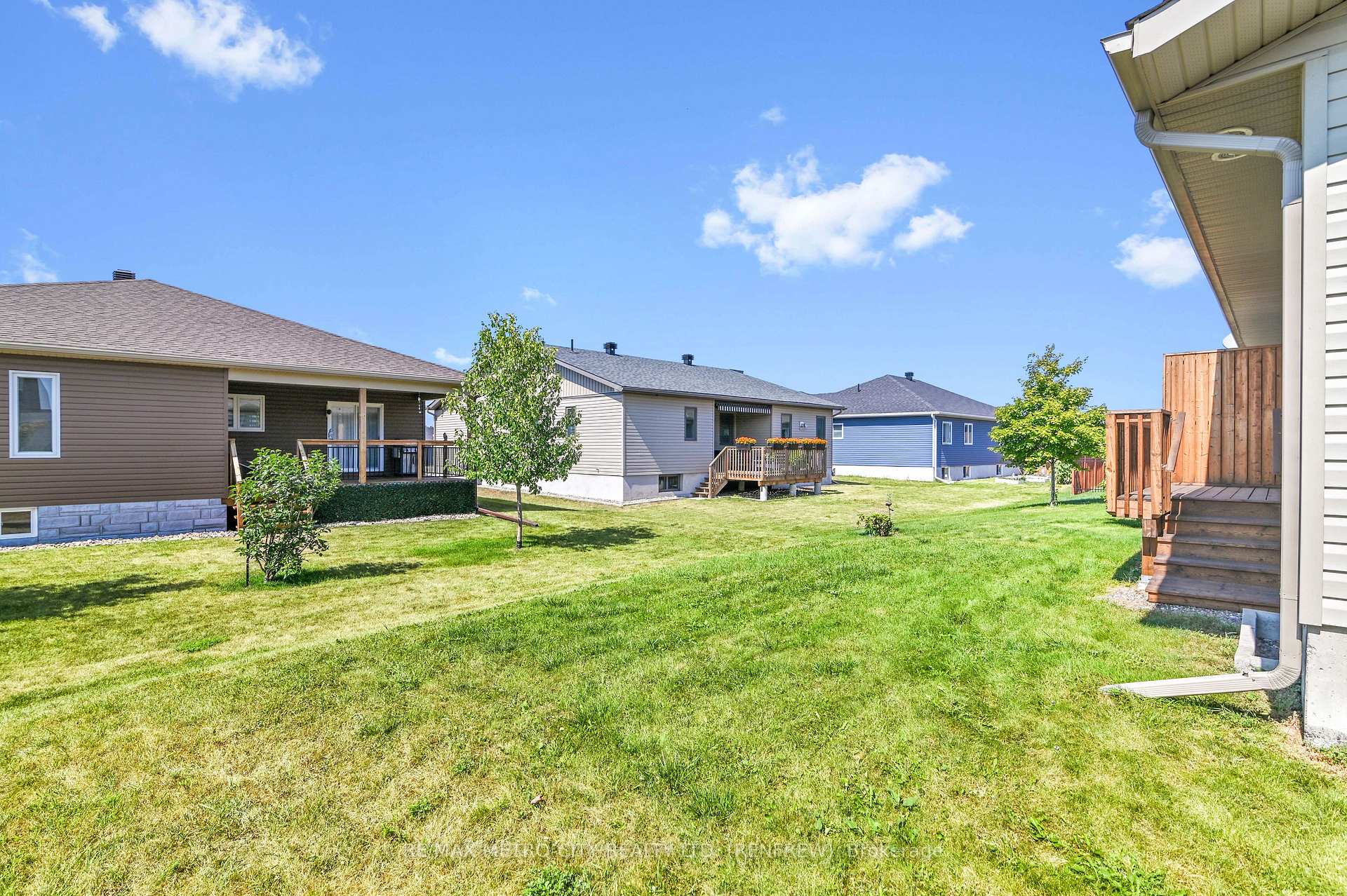 Photo 36 of 35 Otteridge Drive, Renfrew — HOMEH