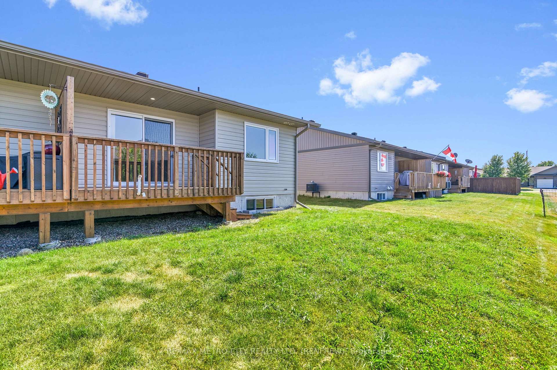 Photo 37 of 35 Otteridge Drive, Renfrew — HOMEH