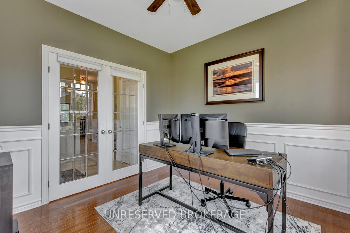 Photo 5 of 1900 Mickelberry Crescent, Ottawa, Notting Hill/Summerside — HOMEH