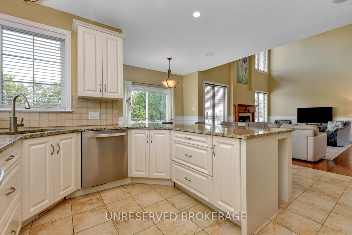 Photo 17 of 1900 Mickelberry Crescent, Ottawa, Notting Hill/Summerside — HOMEH