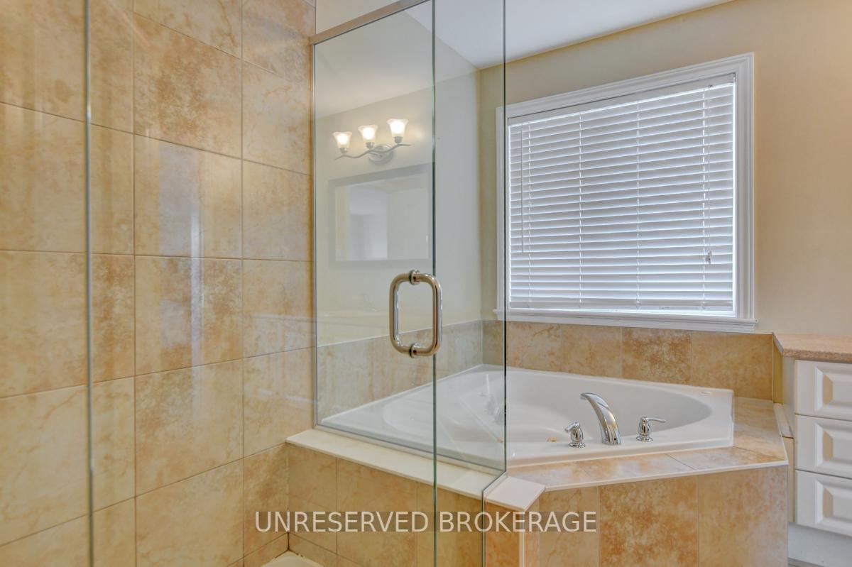 Photo 32 of 1900 Mickelberry Crescent, Ottawa, Notting Hill/Summerside — HOMEH