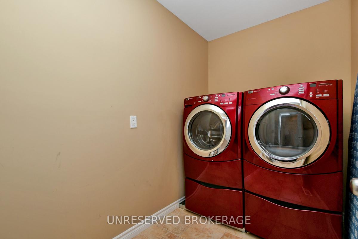 Photo 43 of 1900 Mickelberry Crescent, Ottawa, Notting Hill/Summerside — HOMEH