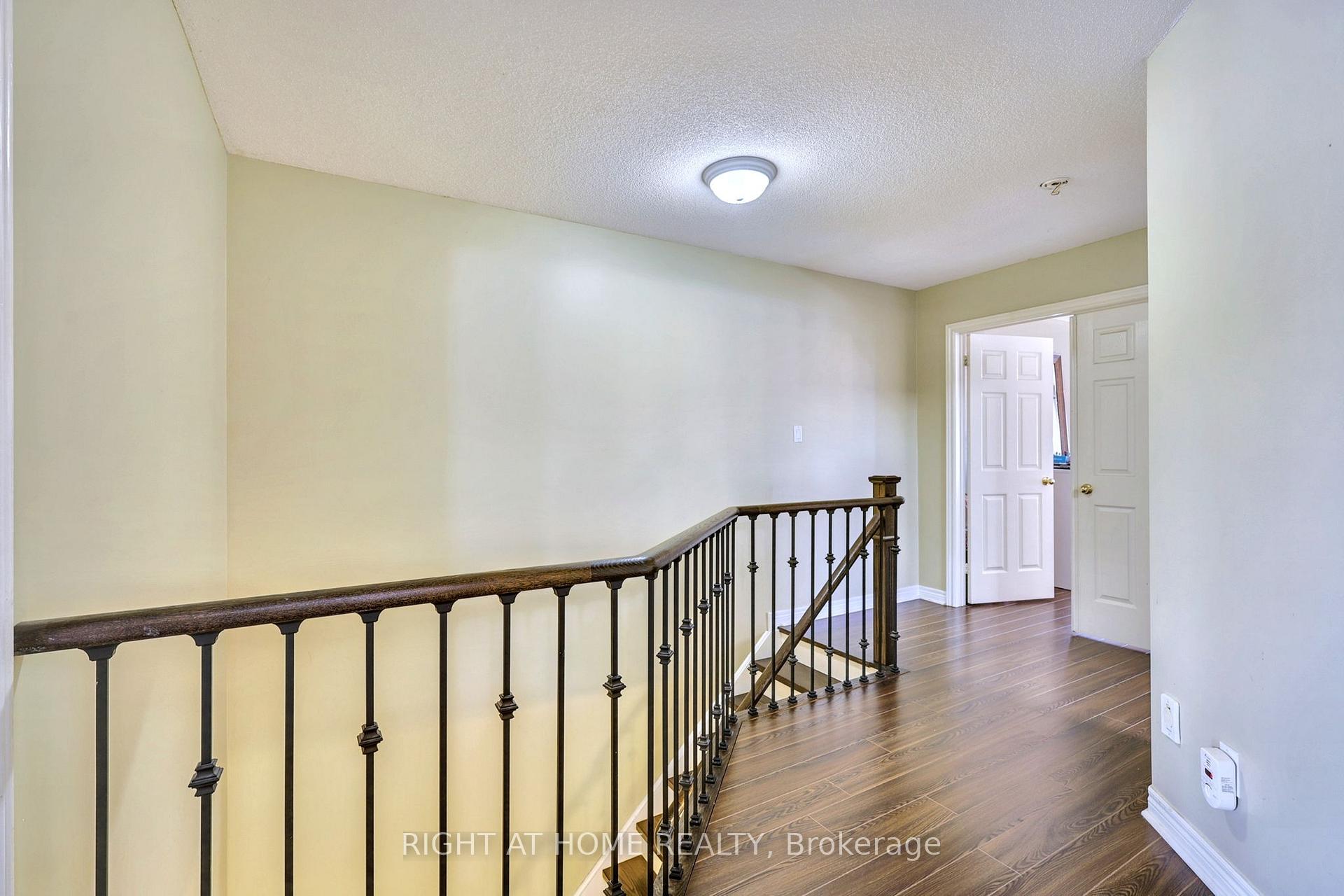 Photo 16 of 746 Swan Place, Pickering, Amberlea — HOMEH
