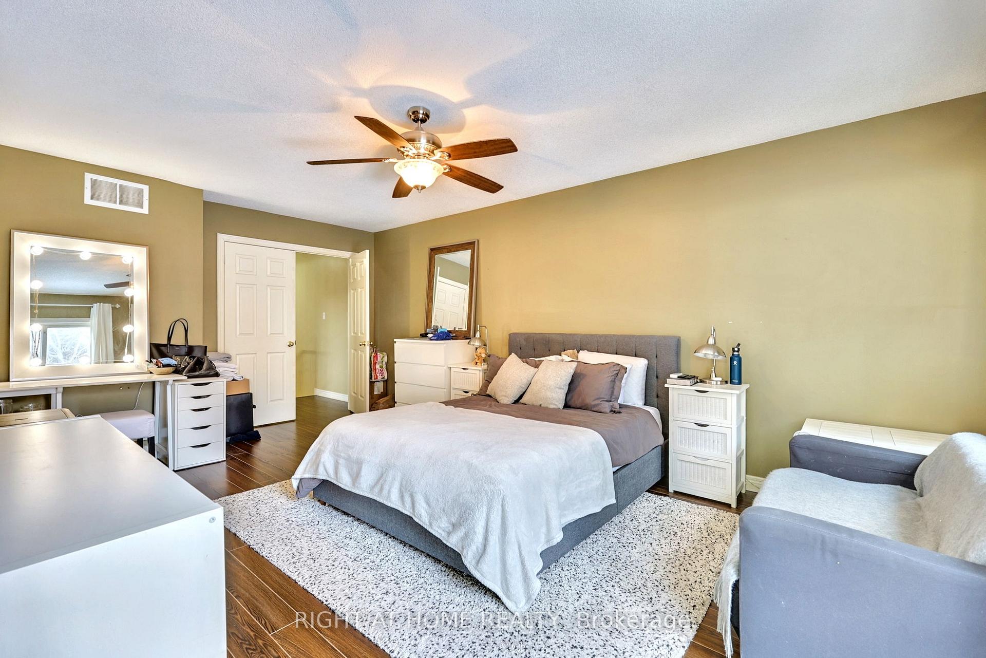 Photo 18 of 746 Swan Place, Pickering, Amberlea — HOMEH