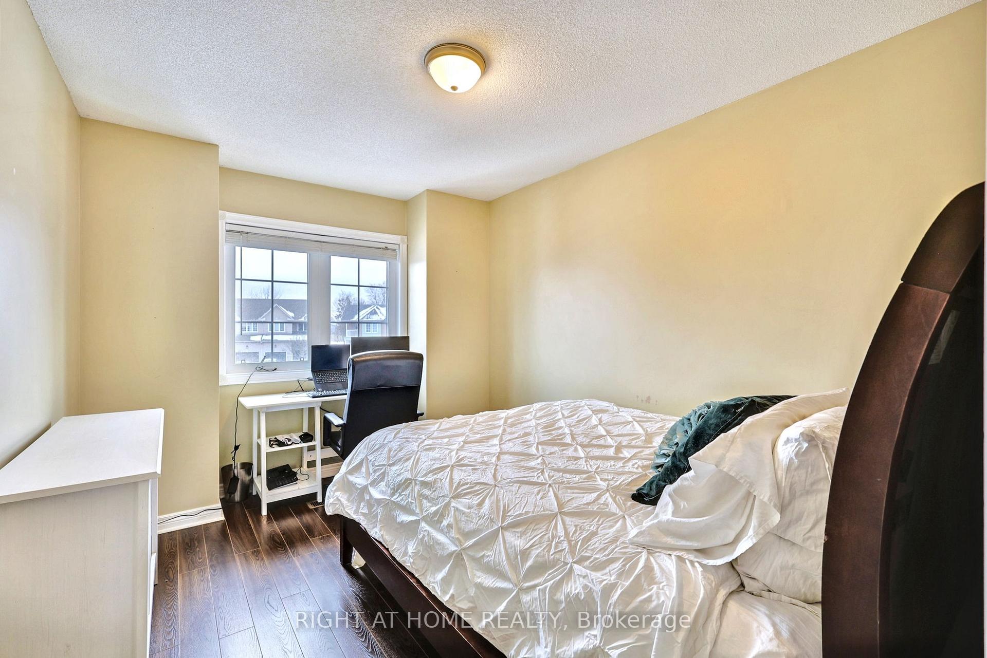 Photo 21 of 746 Swan Place, Pickering, Amberlea — HOMEH