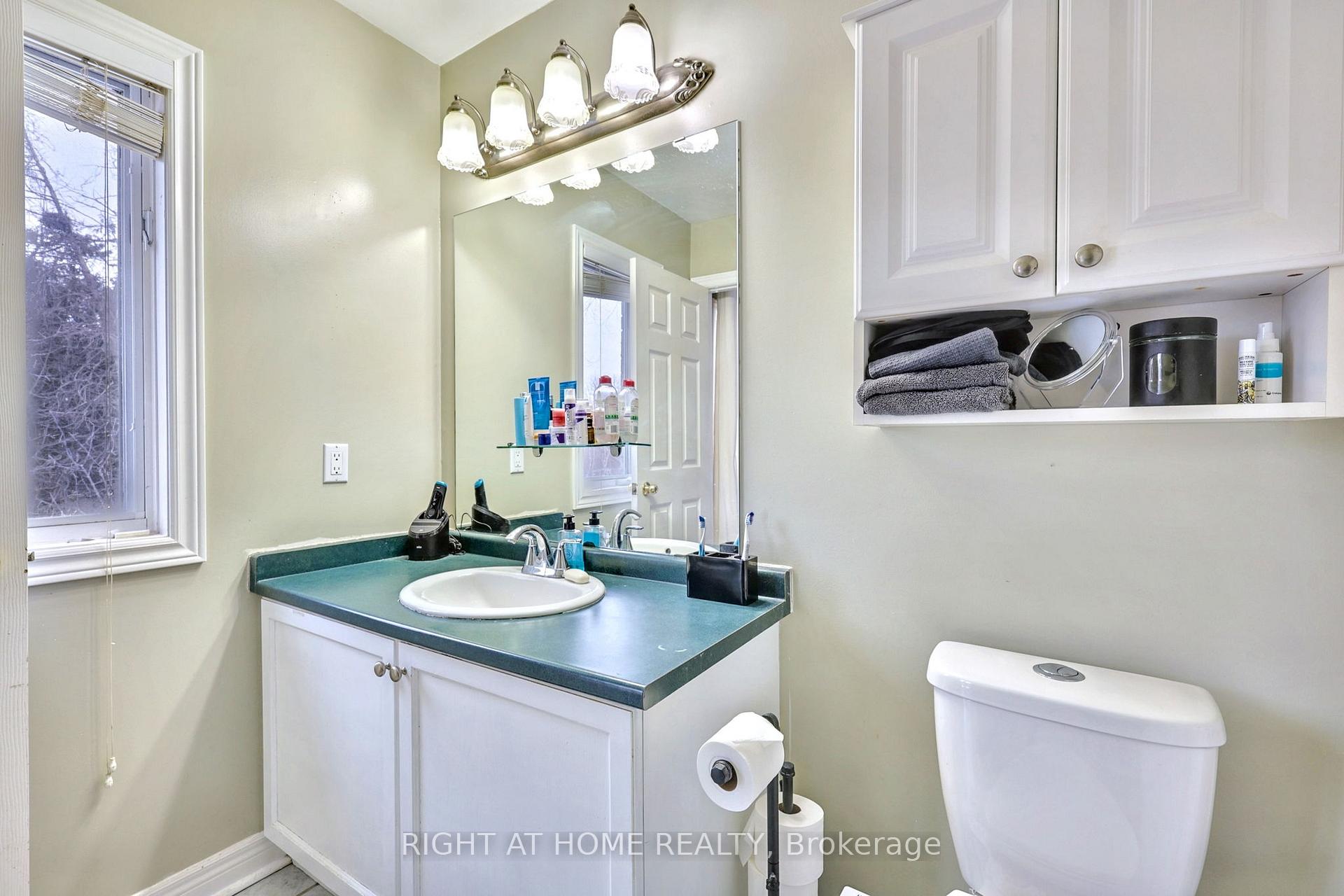 Photo 24 of 746 Swan Place, Pickering, Amberlea — HOMEH