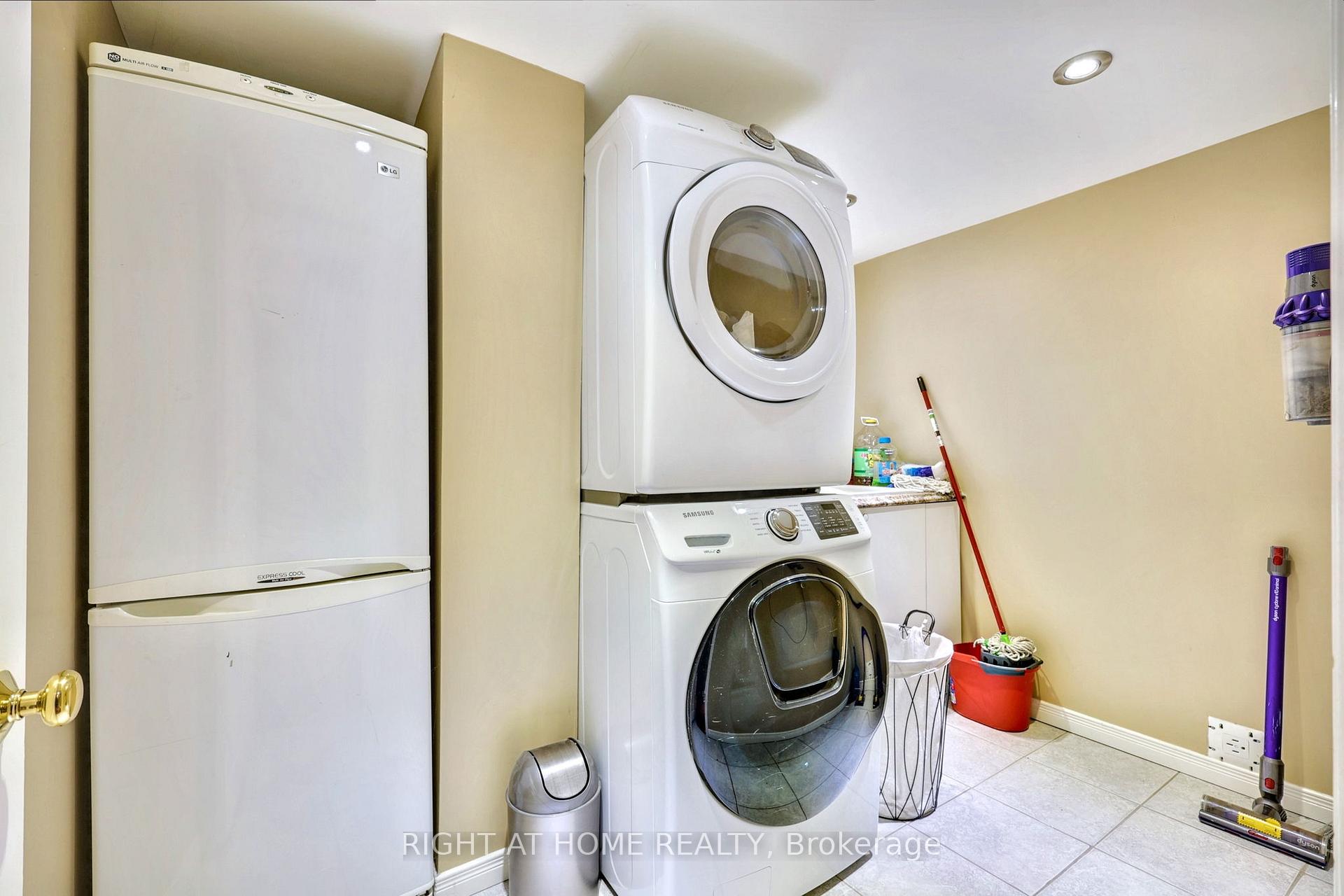 Photo 26 of 746 Swan Place, Pickering, Amberlea — HOMEH