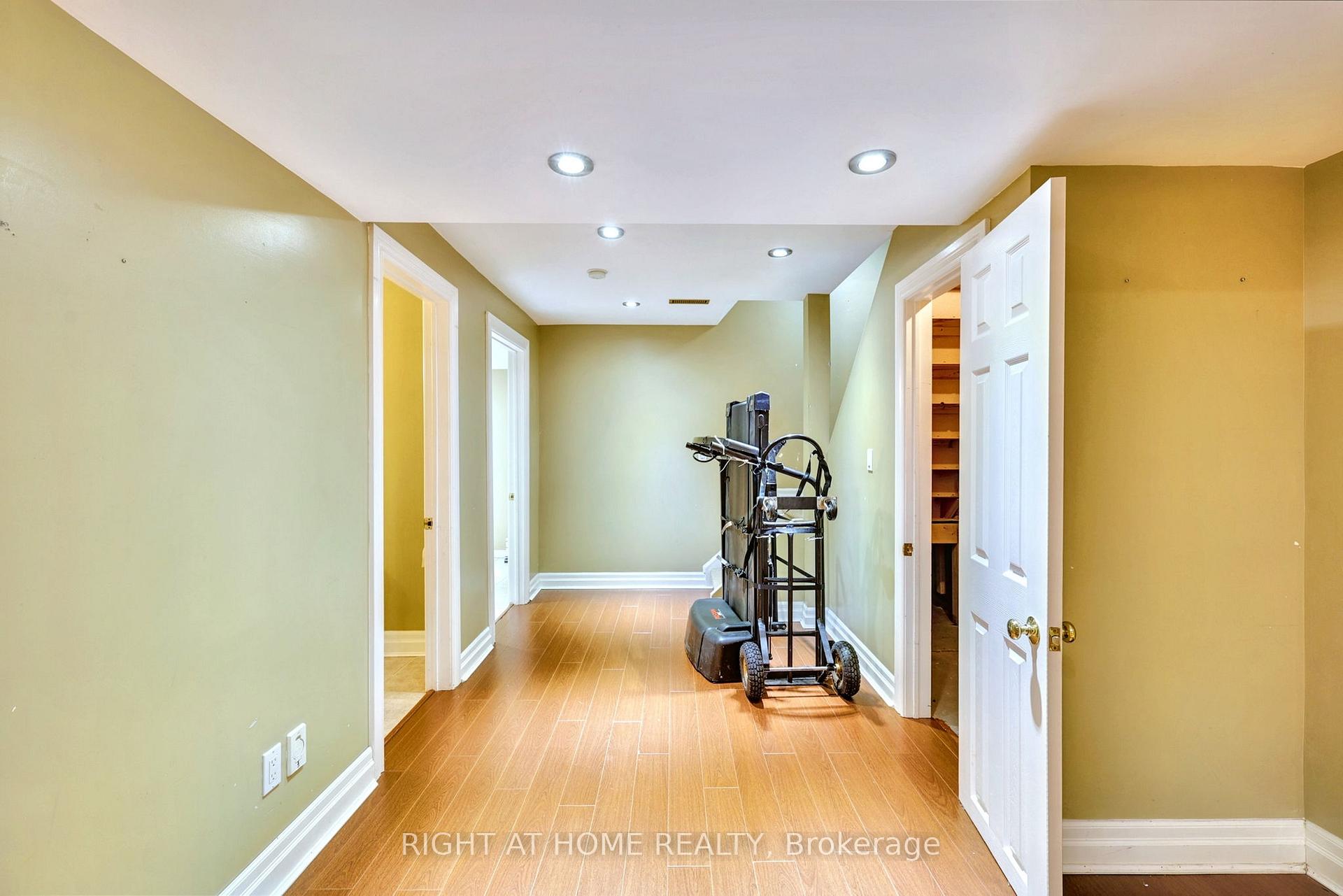 Photo 29 of 746 Swan Place, Pickering, Amberlea — HOMEH