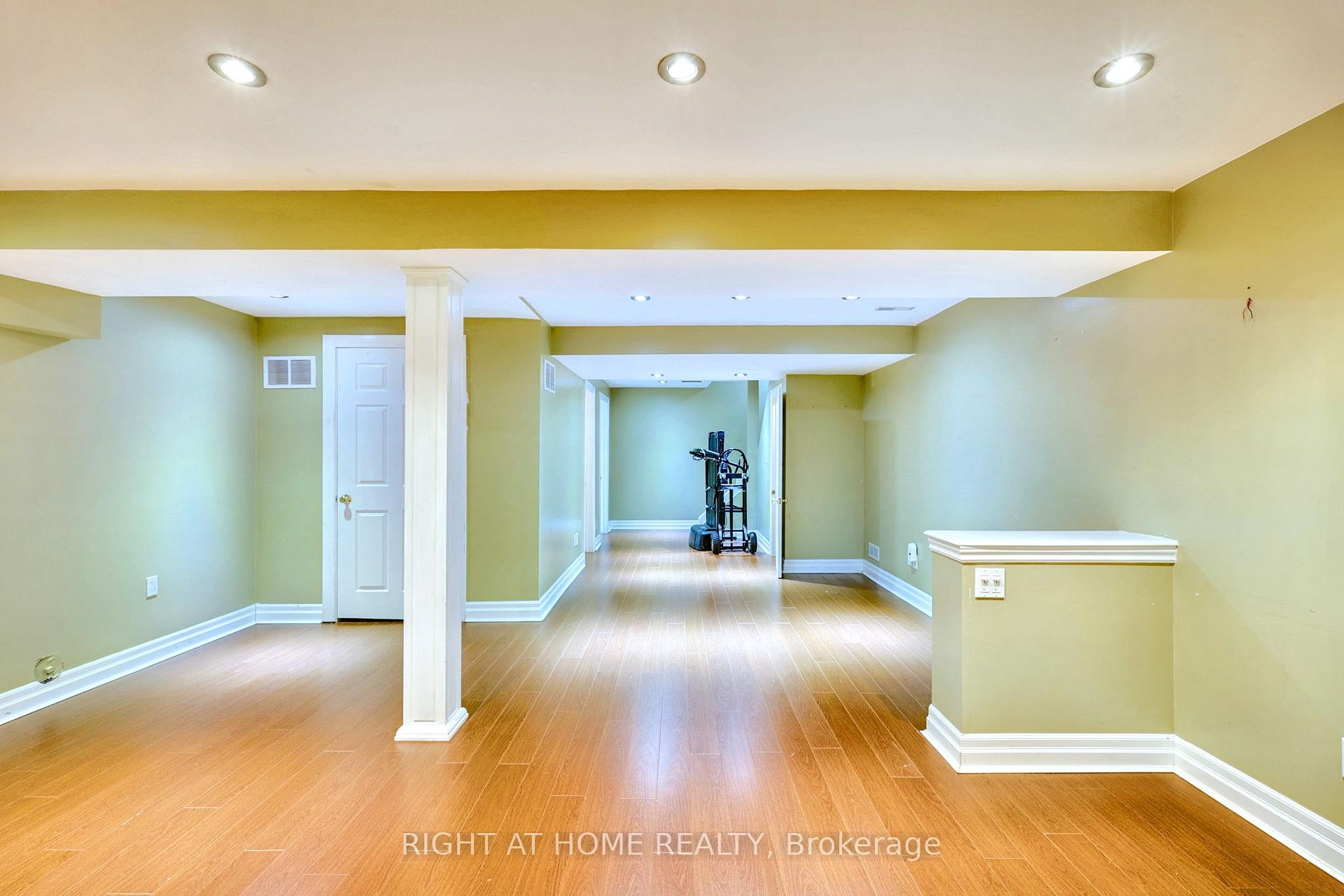 Photo 31 of 746 Swan Place, Pickering, Amberlea — HOMEH