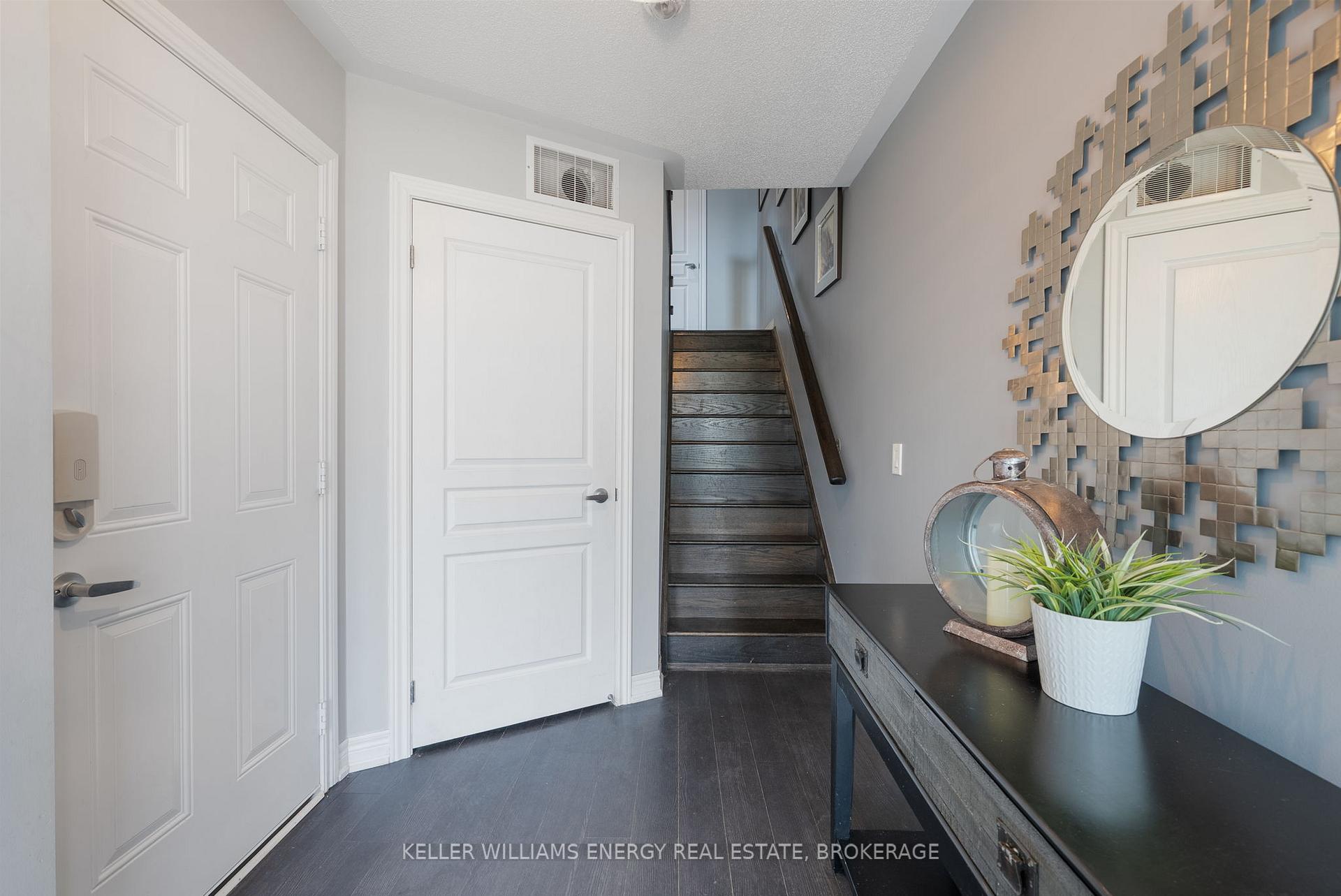 Photo 4 of 69 Tabaret Crescent, Oshawa, Windfields — HOMEH