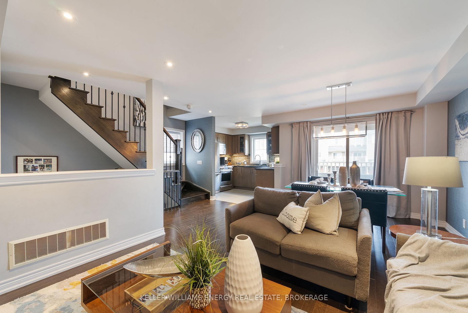 Photo 6 of 69 Tabaret Crescent, Oshawa, Windfields — HOMEH