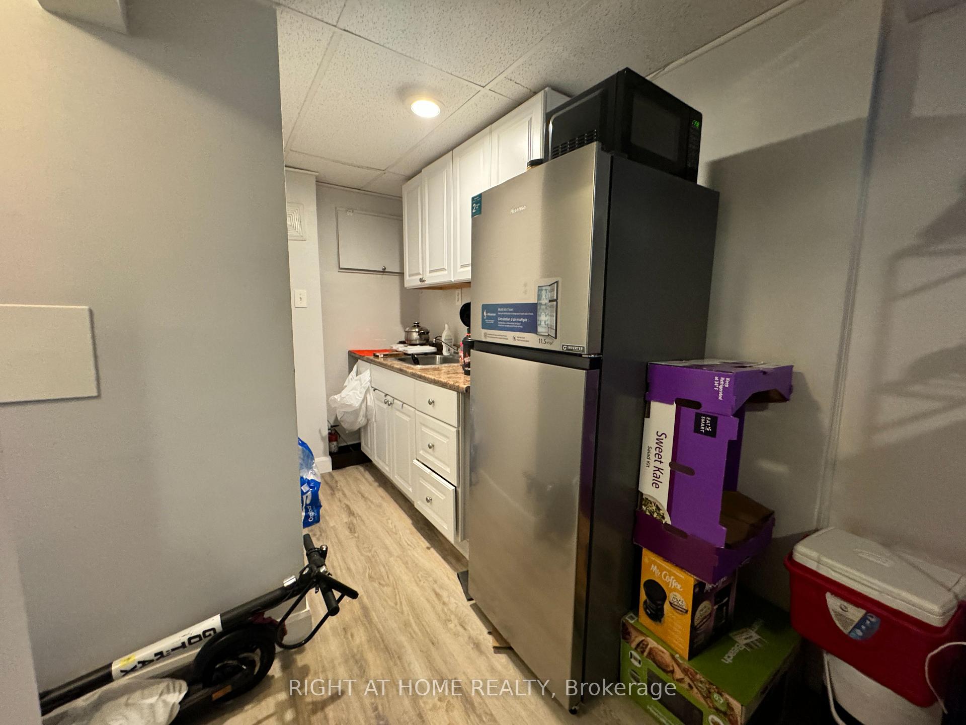 Photo 18 of 582 MacDonnell Street, Kingston, East of Sir John A. Blvd — HOMEH