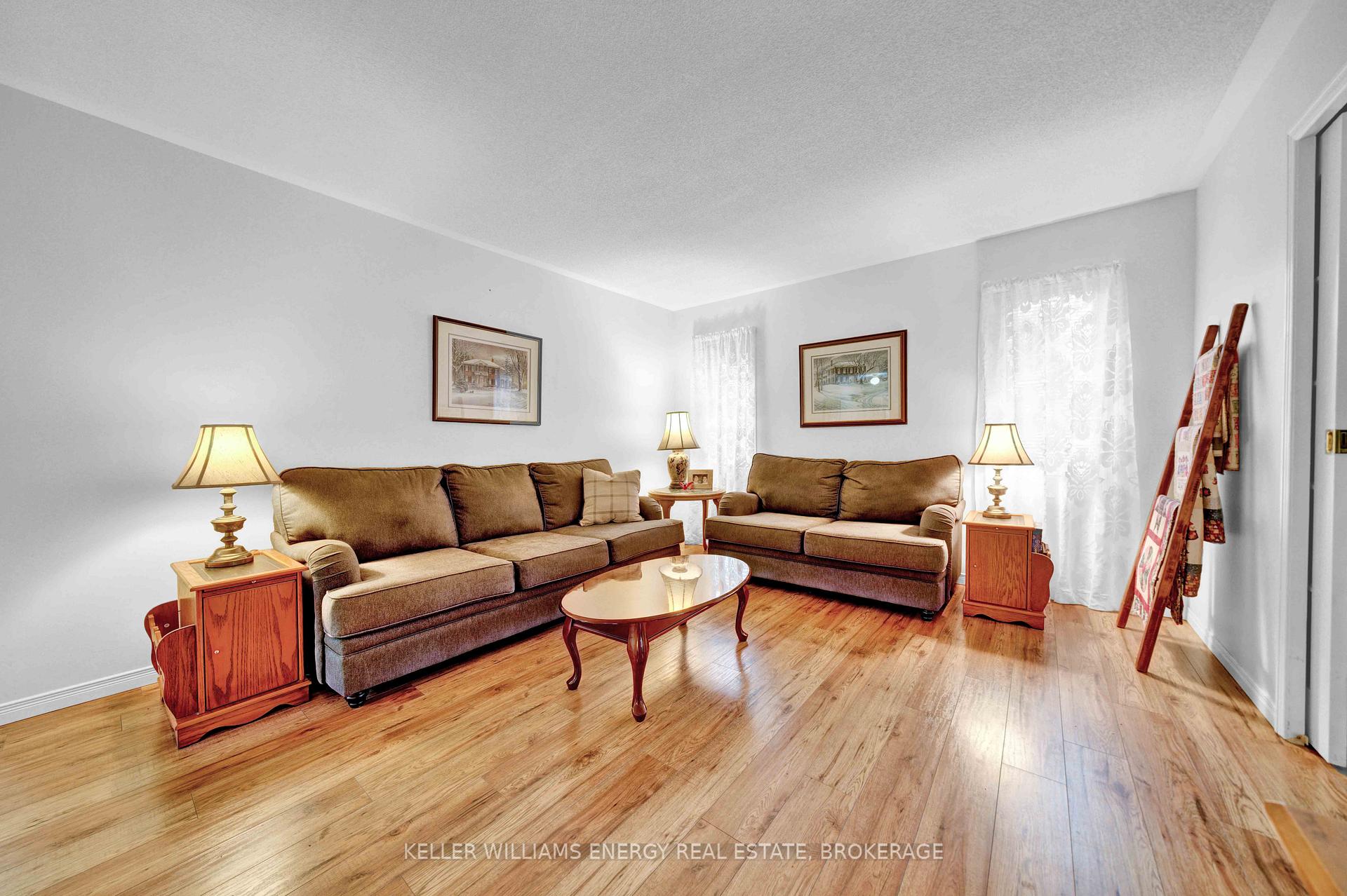 Photo 18 of 4 Heritage Drive, Prince Edward County, Wellington Ward — HOMEH
