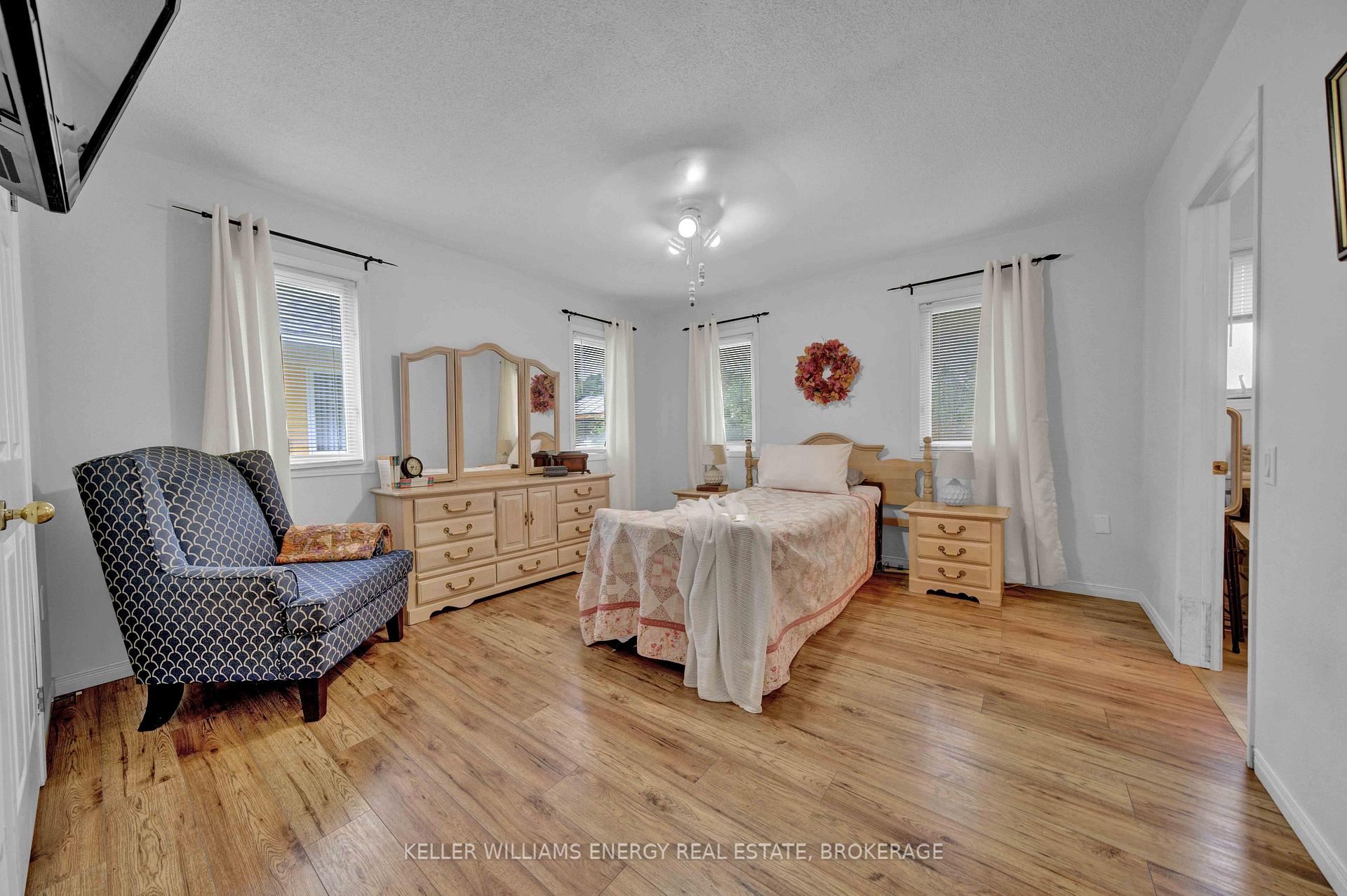 Photo 27 of 4 Heritage Drive, Prince Edward County, Wellington Ward — HOMEH