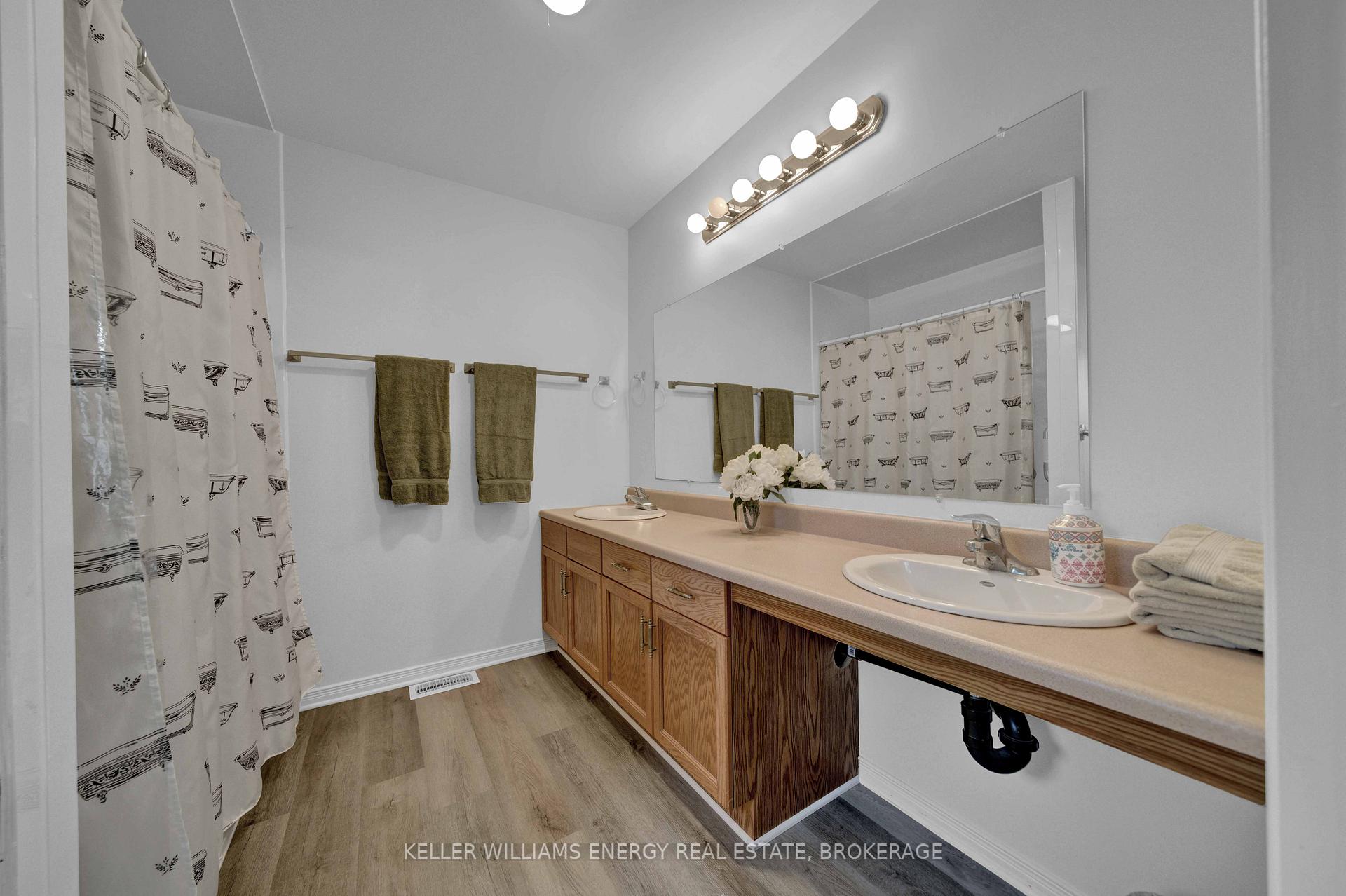 Photo 29 of 4 Heritage Drive, Prince Edward County, Wellington Ward — HOMEH