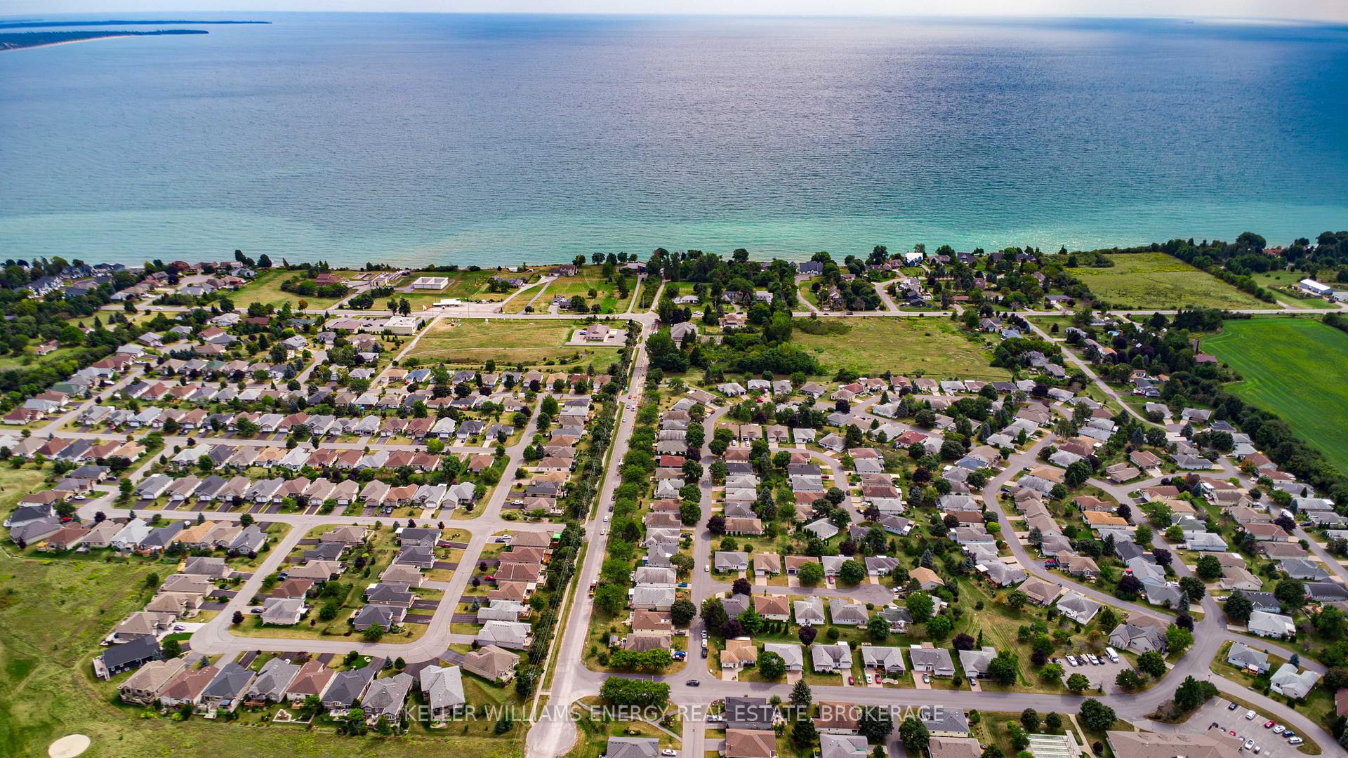 Photo 41 of 4 Heritage Drive, Prince Edward County, Wellington Ward — HOMEH