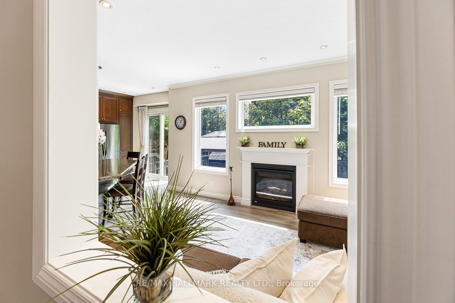 Photo 10 of 105 Secord Street, Pickering, Highbush — HOMEH