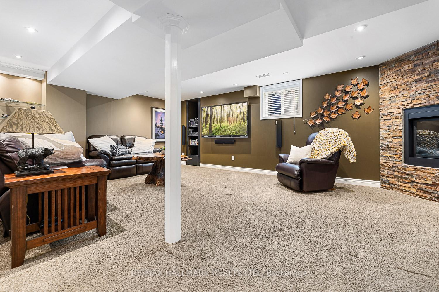 Photo 34 of 105 Secord Street, Pickering, Highbush — HOMEH