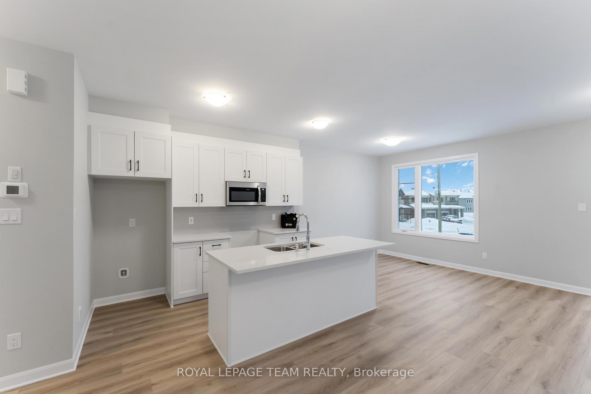 Photo 8 of 610 Esteem Way, Ottawa, Avalon West — HOMEH