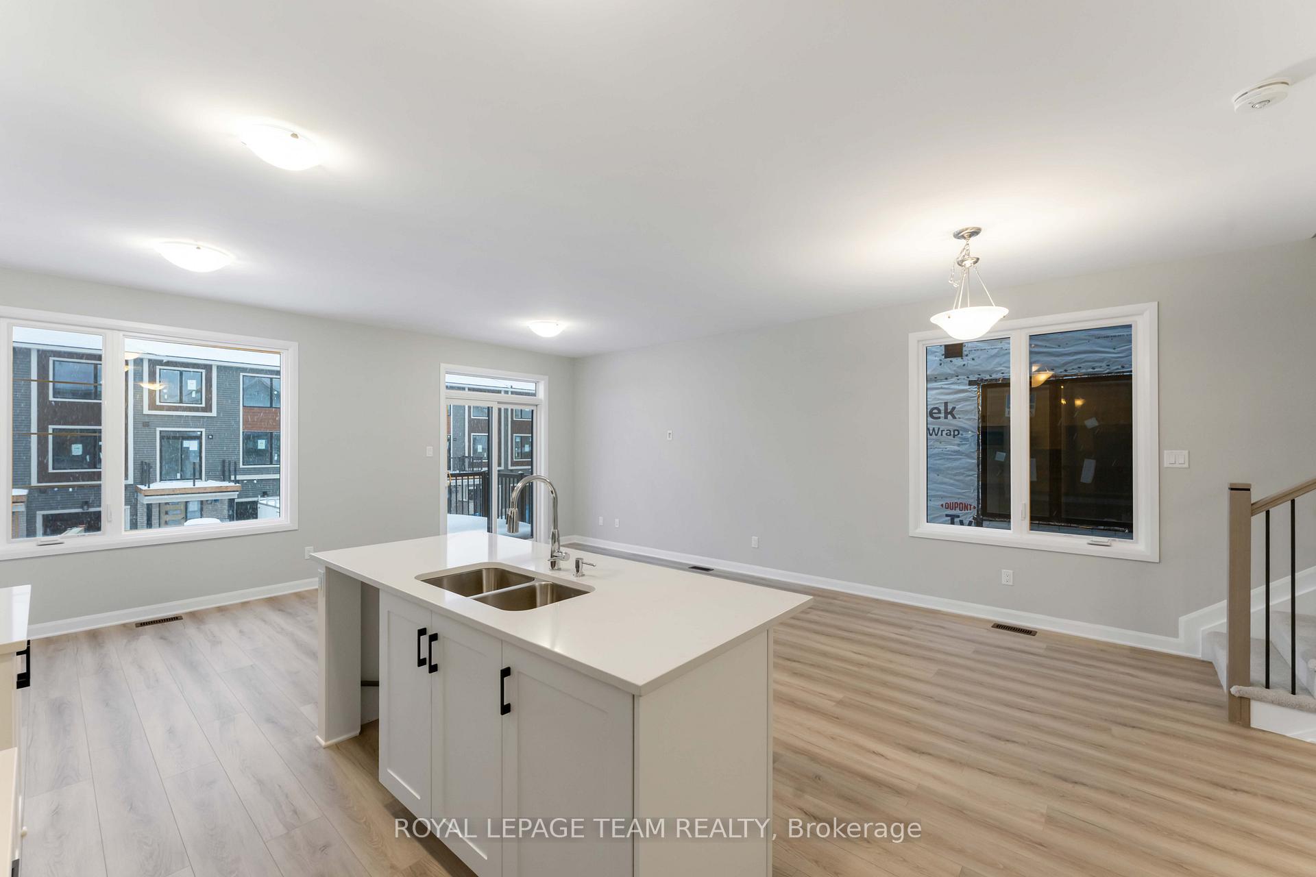 Photo 10 of 610 Esteem Way, Ottawa, Avalon West — HOMEH