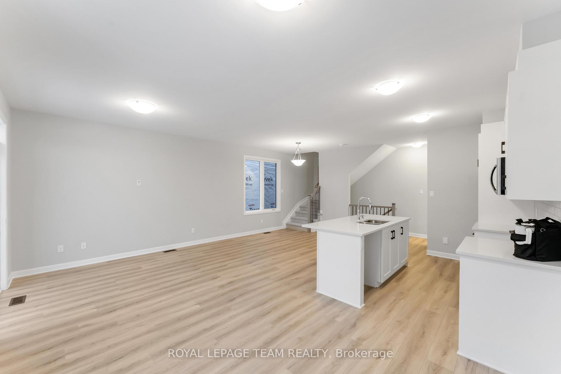 Photo 11 of 610 Esteem Way, Ottawa, Avalon West — HOMEH