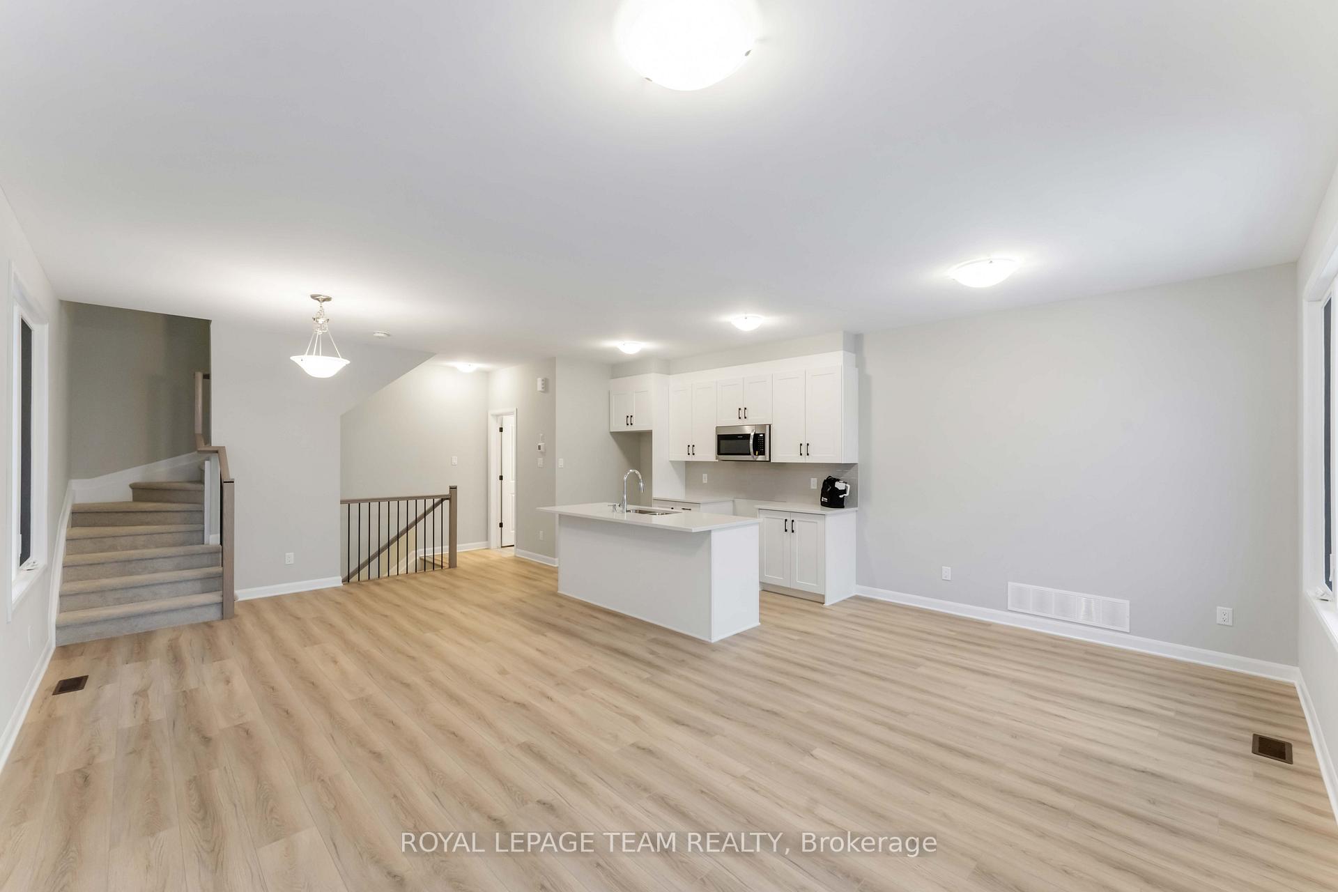 Photo 13 of 610 Esteem Way, Ottawa, Avalon West — HOMEH