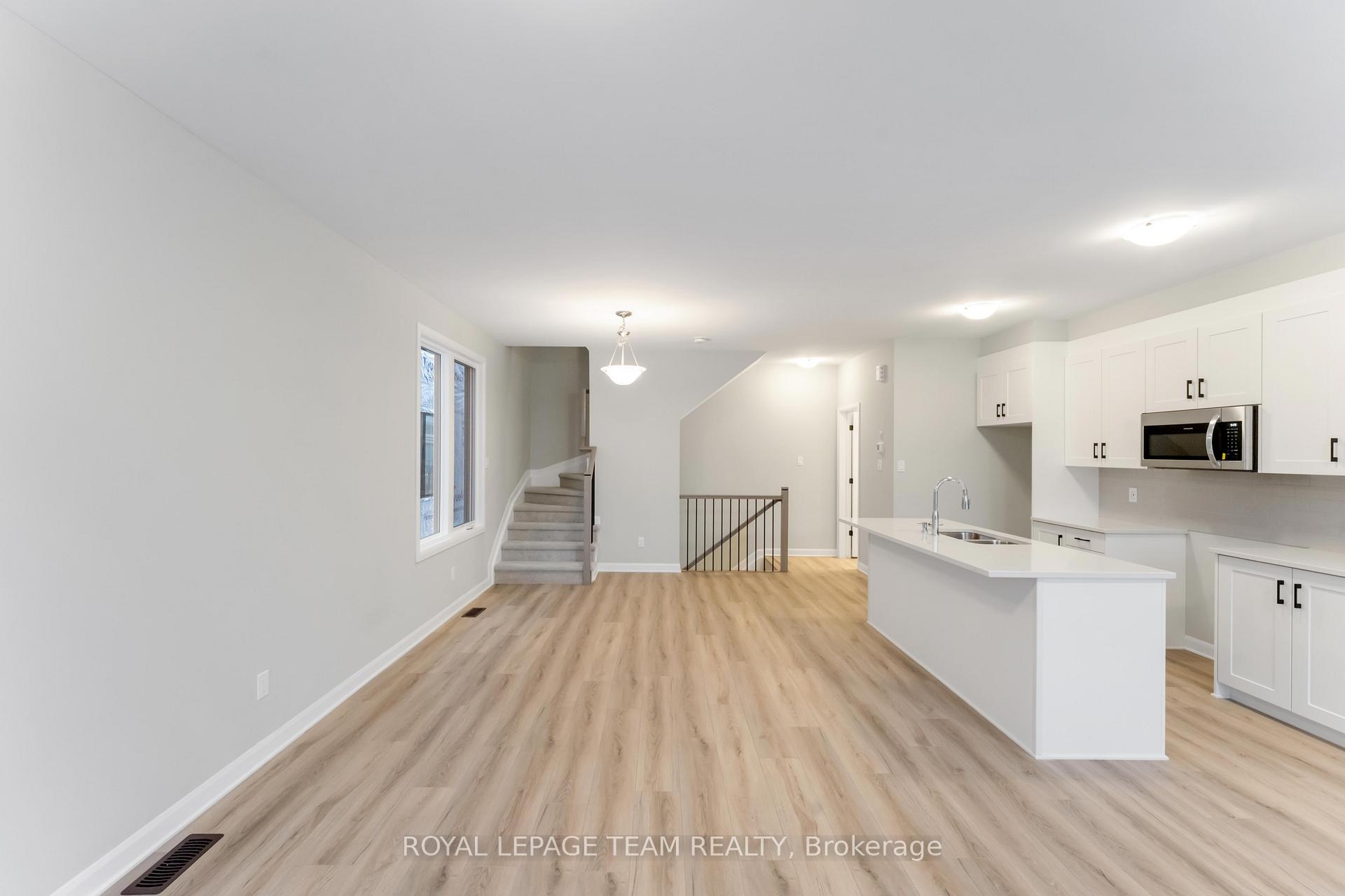 Photo 14 of 610 Esteem Way, Ottawa, Avalon West — HOMEH