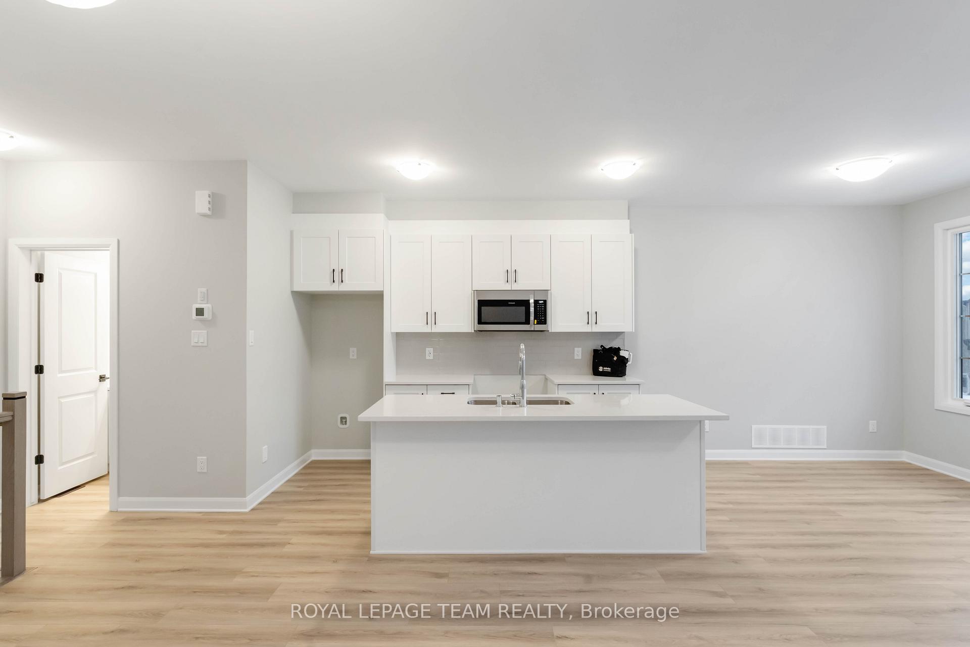 Photo 15 of 610 Esteem Way, Ottawa, Avalon West — HOMEH