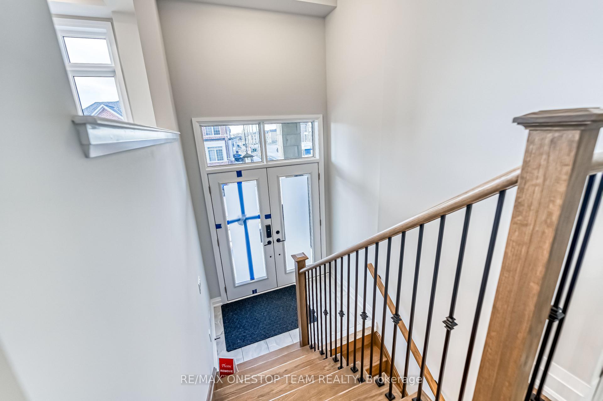 Photo 3 of 2831 Albatross Way, Pickering, Rural Pickering — HOMEH