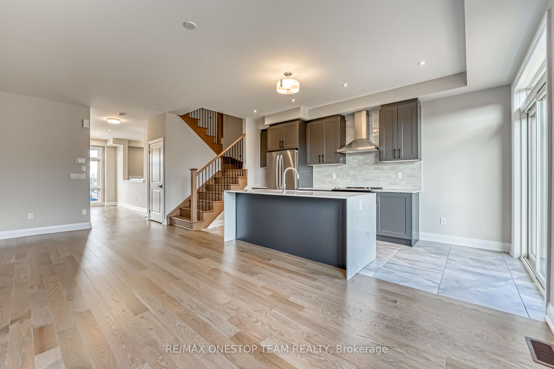 Photo 10 of 2831 Albatross Way, Pickering, Rural Pickering — HOMEH
