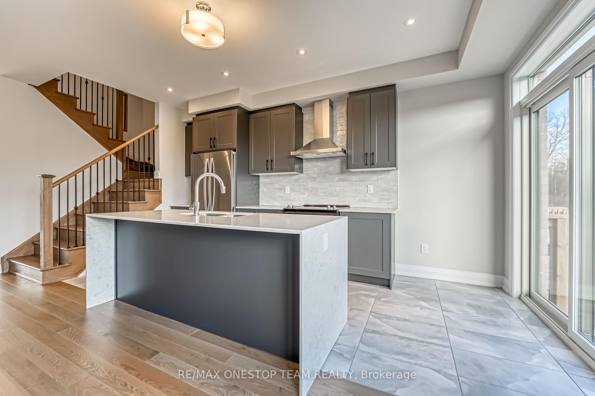 Photo 13 of 2831 Albatross Way, Pickering, Rural Pickering — HOMEH