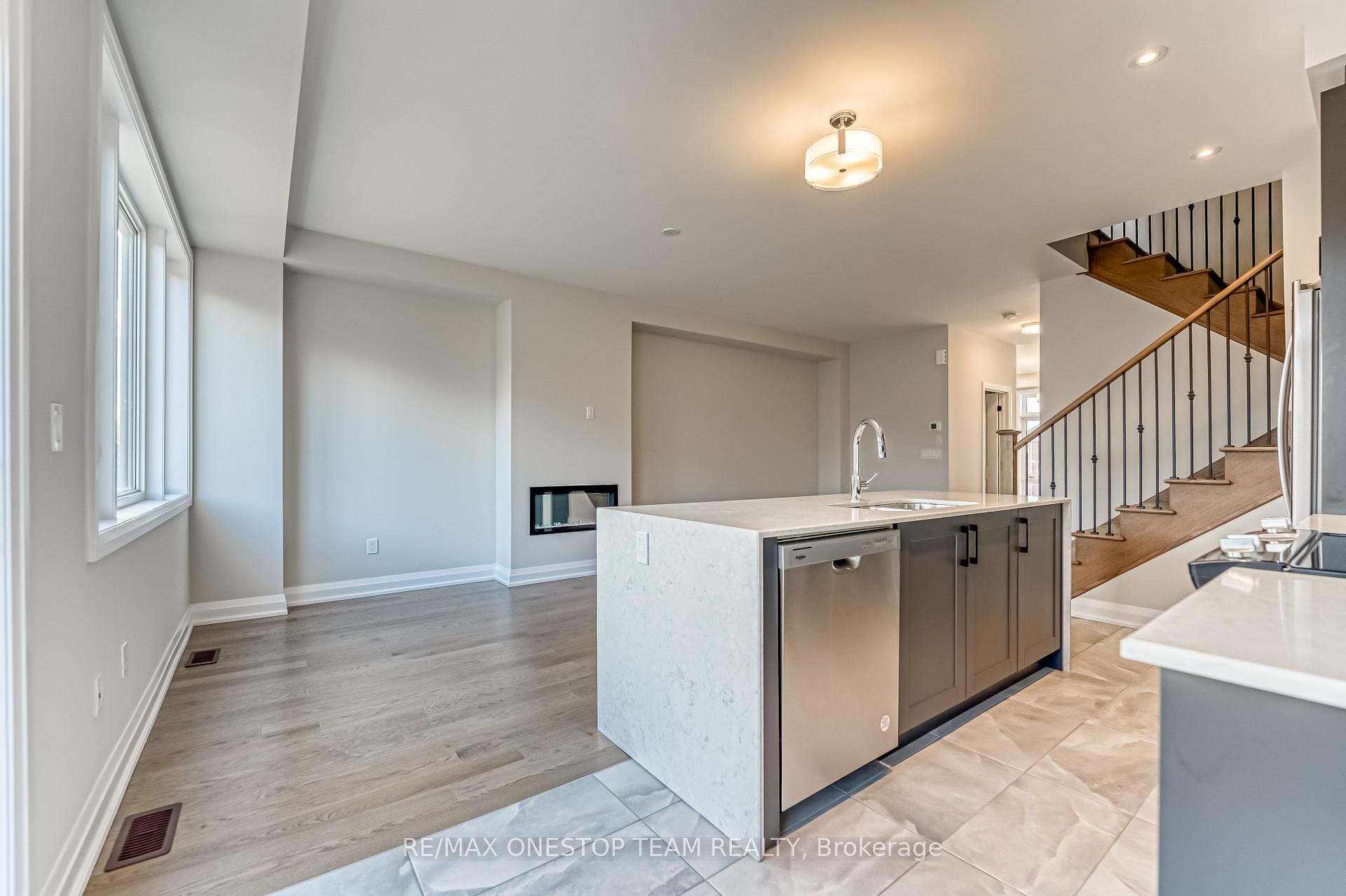 Photo 14 of 2831 Albatross Way, Pickering, Rural Pickering — HOMEH