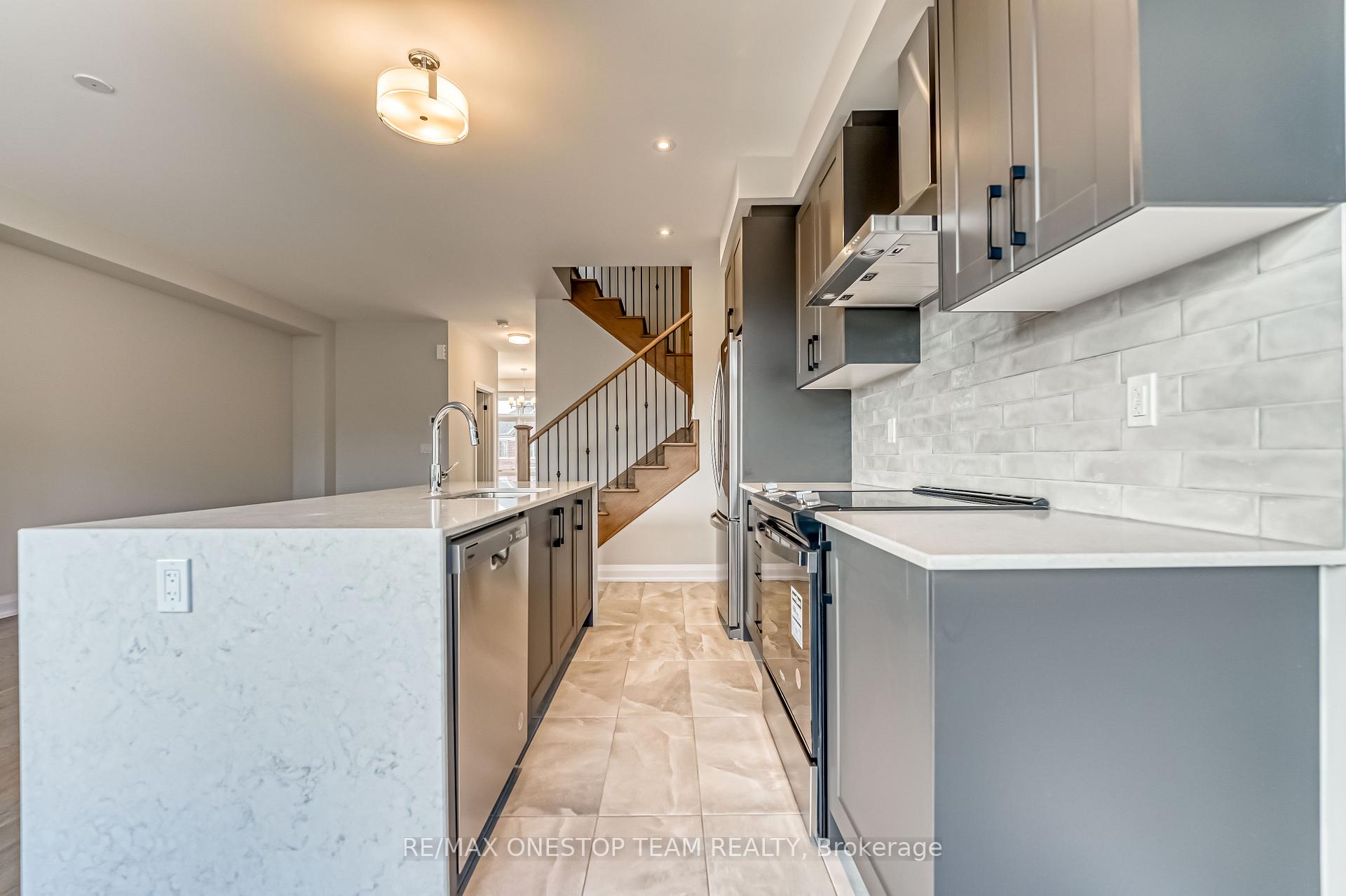 Photo 15 of 2831 Albatross Way, Pickering, Rural Pickering — HOMEH