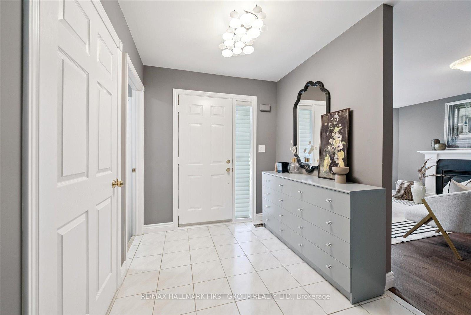 Photo 5 of 1170 Snowberry Court, Oshawa, Pinecrest — HOMEH