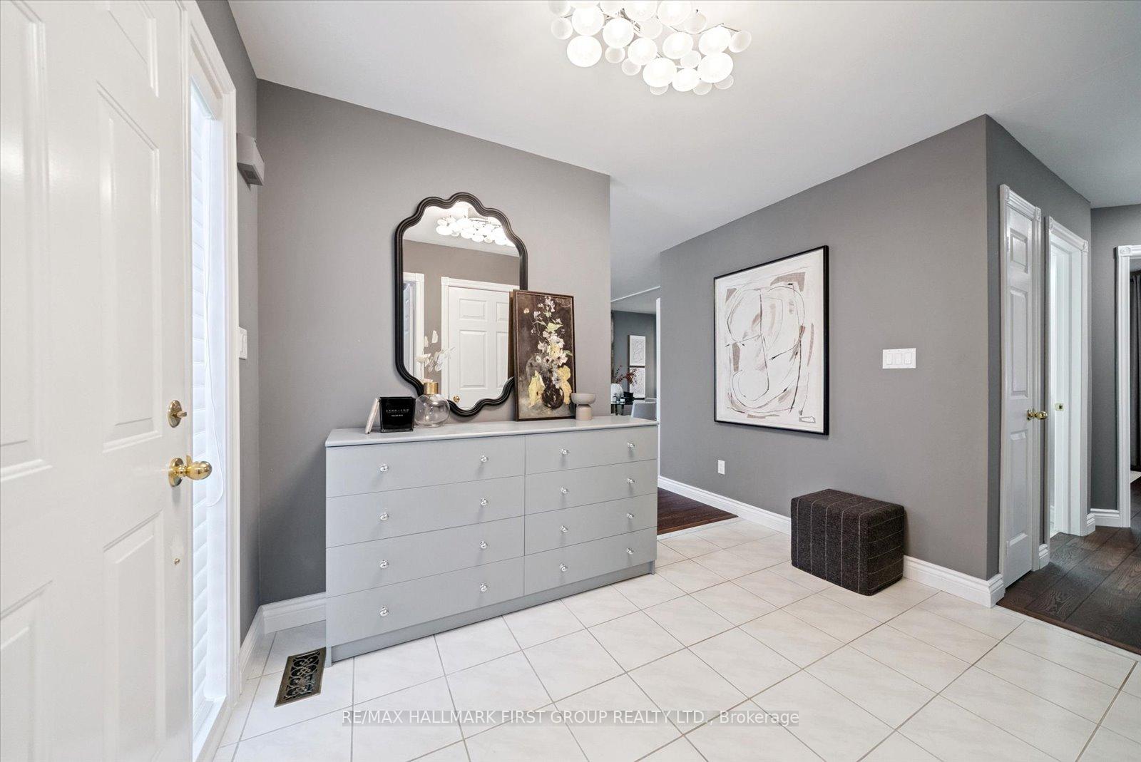 Photo 6 of 1170 Snowberry Court, Oshawa, Pinecrest — HOMEH