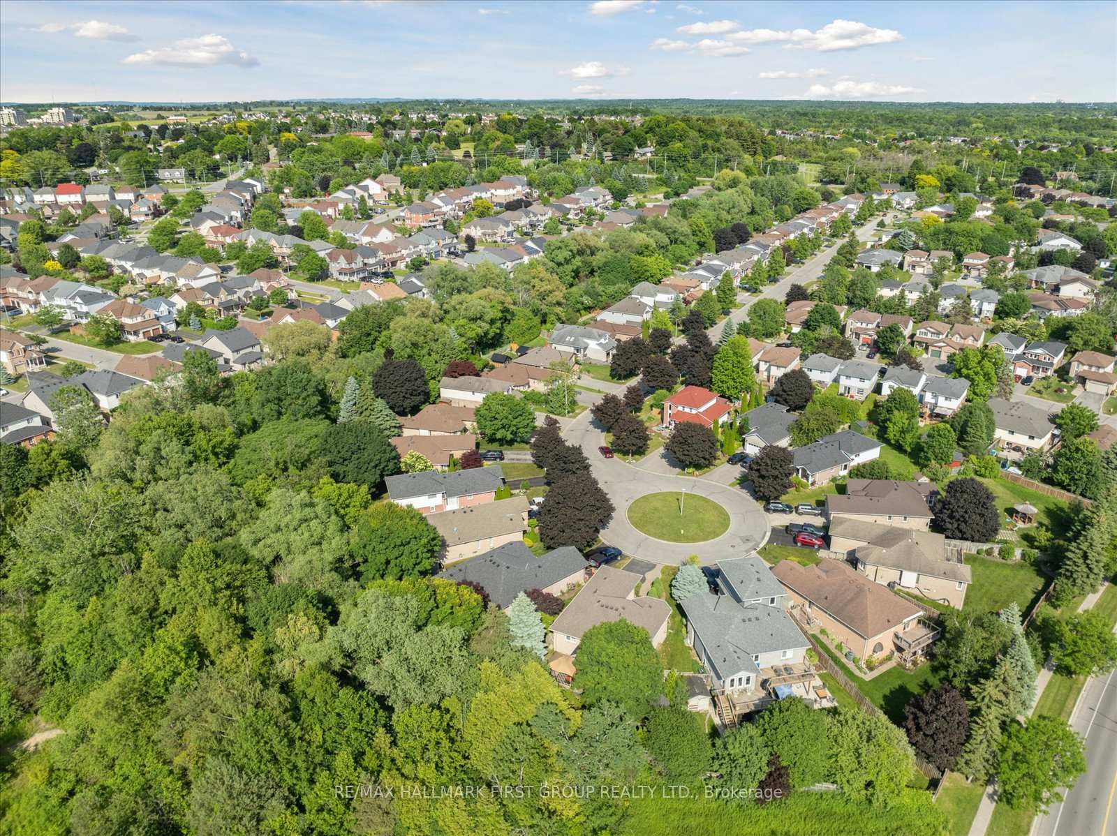Photo 47 of 1170 Snowberry Court, Oshawa, Pinecrest — HOMEH