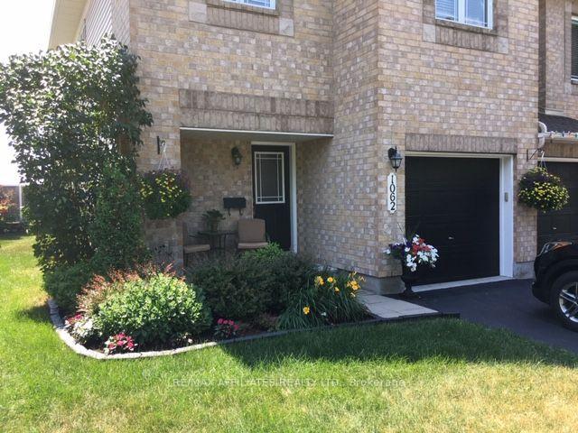 Photo 2 of 1062 Candlewood Street, Ottawa, Avalon East — HOMEH