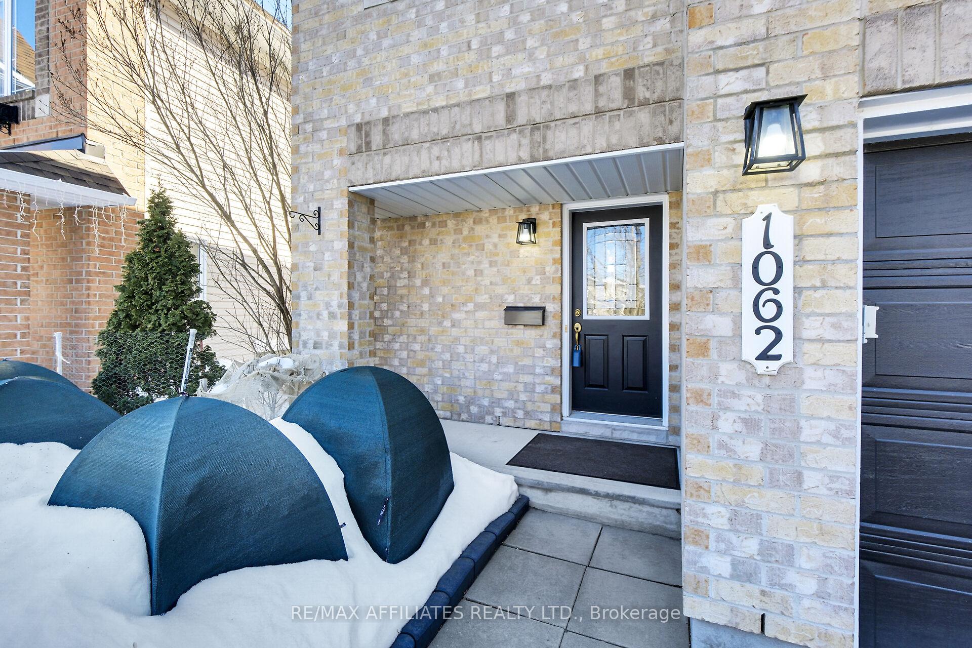 Photo 3 of 1062 Candlewood Street, Ottawa, Avalon East — HOMEH