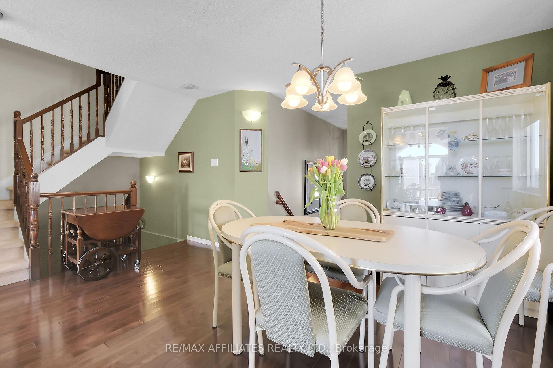 Photo 8 of 1062 Candlewood Street, Ottawa, Avalon East — HOMEH
