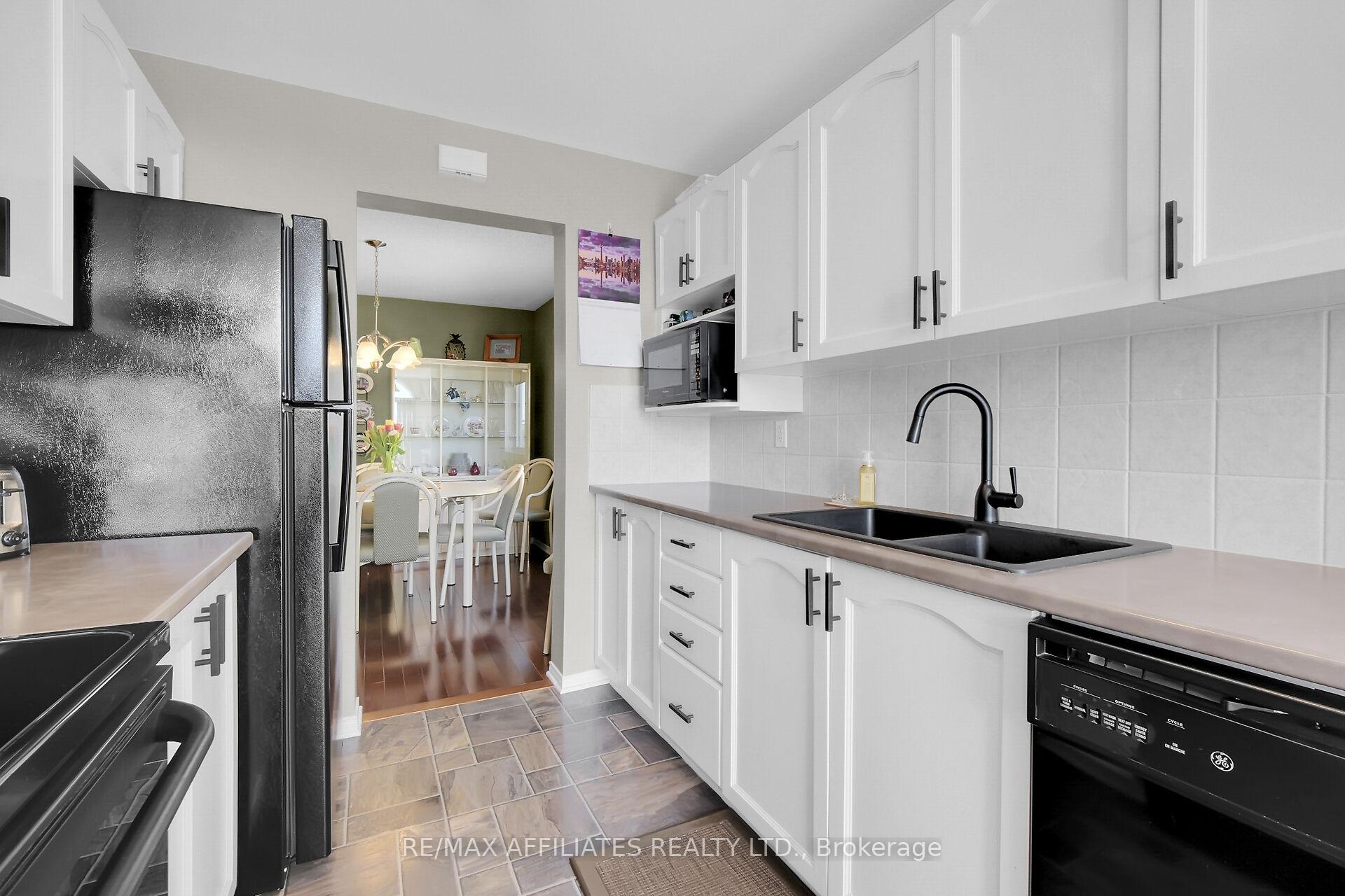Photo 14 of 1062 Candlewood Street, Ottawa, Avalon East — HOMEH