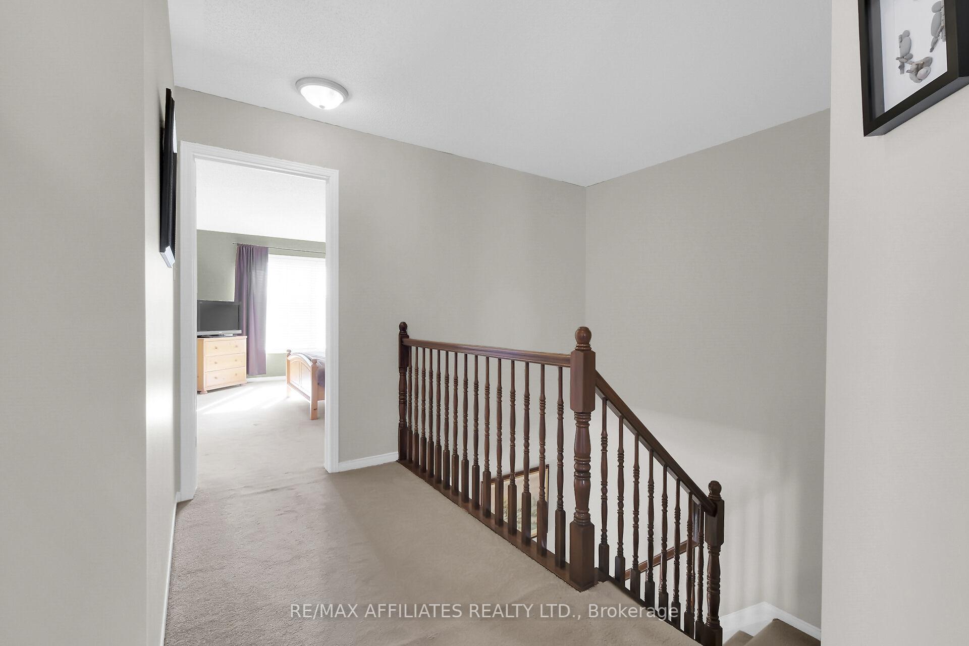Photo 15 of 1062 Candlewood Street, Ottawa, Avalon East — HOMEH